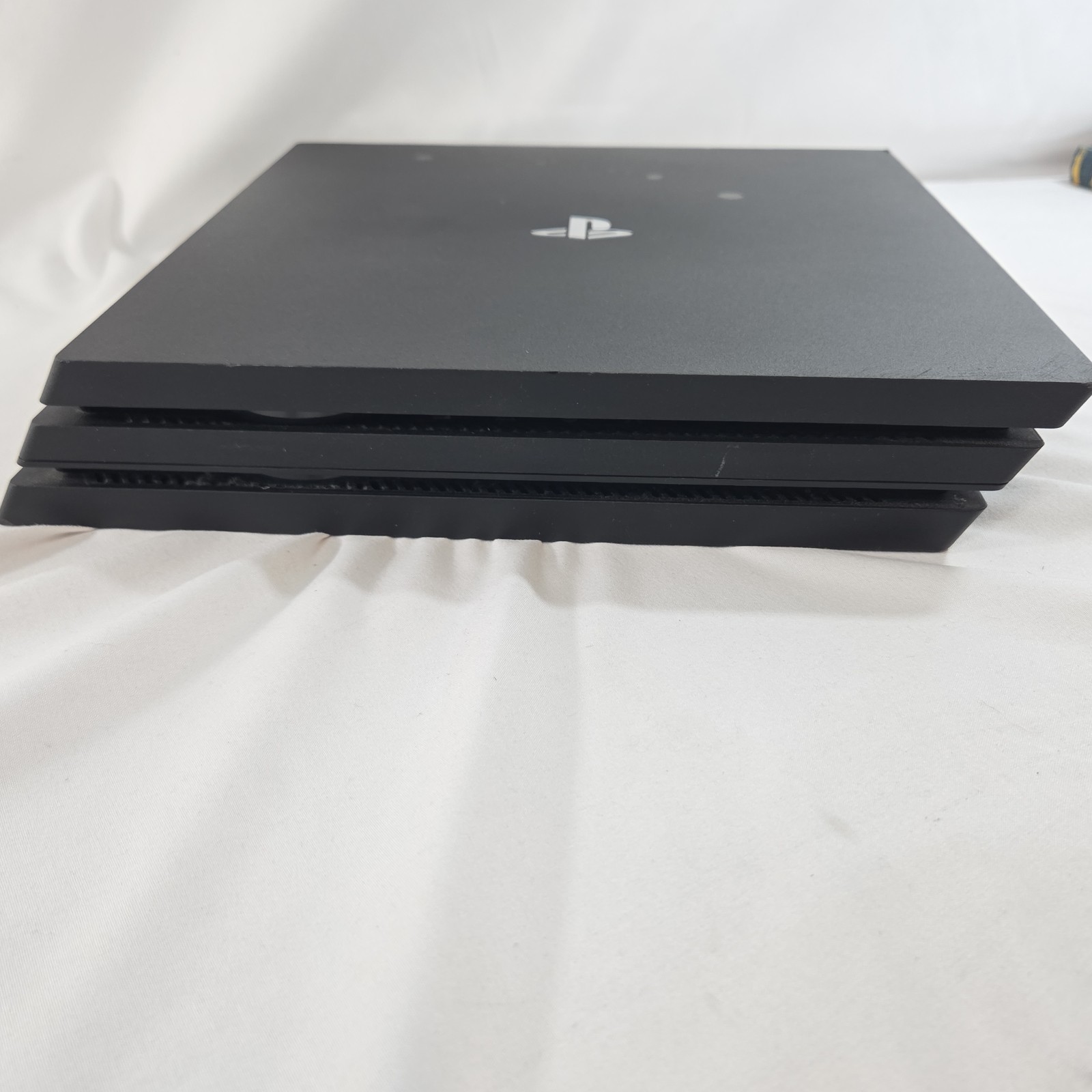 Sony PlayStation 4 Pro PS4 1TB Black Gaming System CUH-7215B Low Firmware