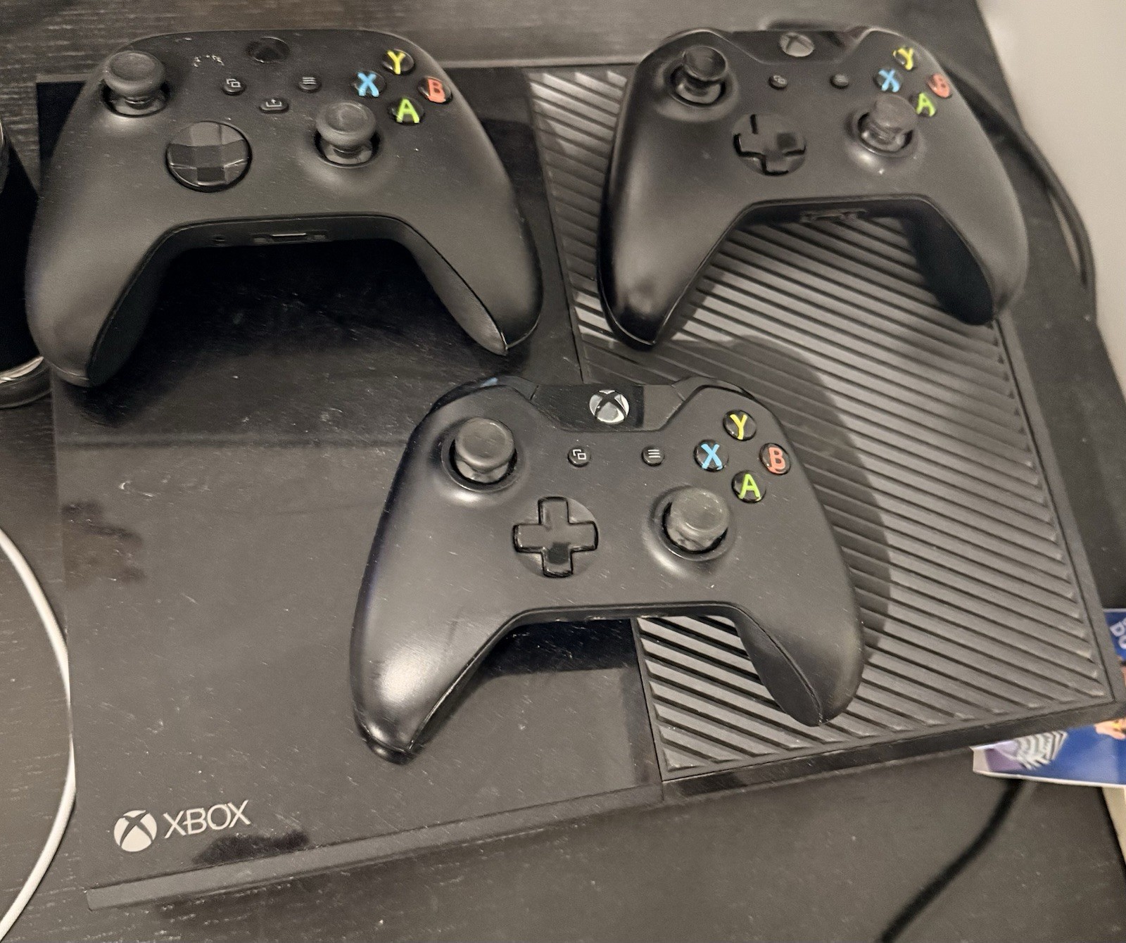Xbox One 400GB – Black – Pre-installed Popular Games w/ 3 Controllers & Cables