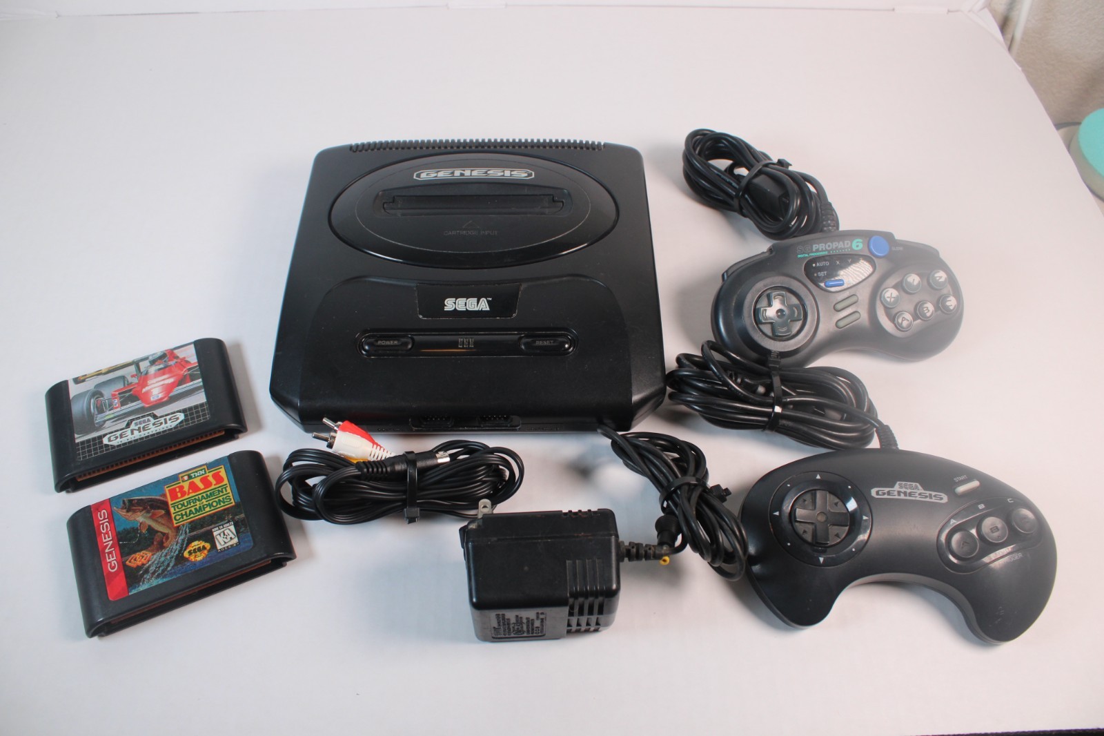 Sega Genesis Model 2 Console Bundle w/ 2 Controllers & Game (Tested & Working)