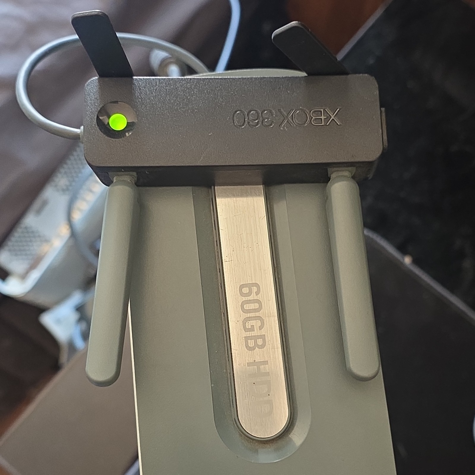 X Box 360,6 Controllers 21 Games Kinect, Wireless Adaptor, 256 mb Memory Card.