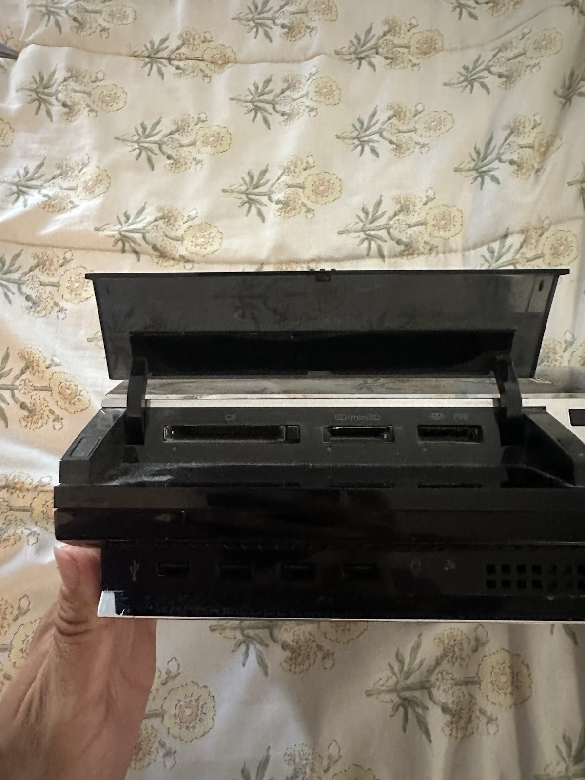 Sony PlayStation 3 PS3 FAT CECHE01 Backwards Compatible Console Read Description