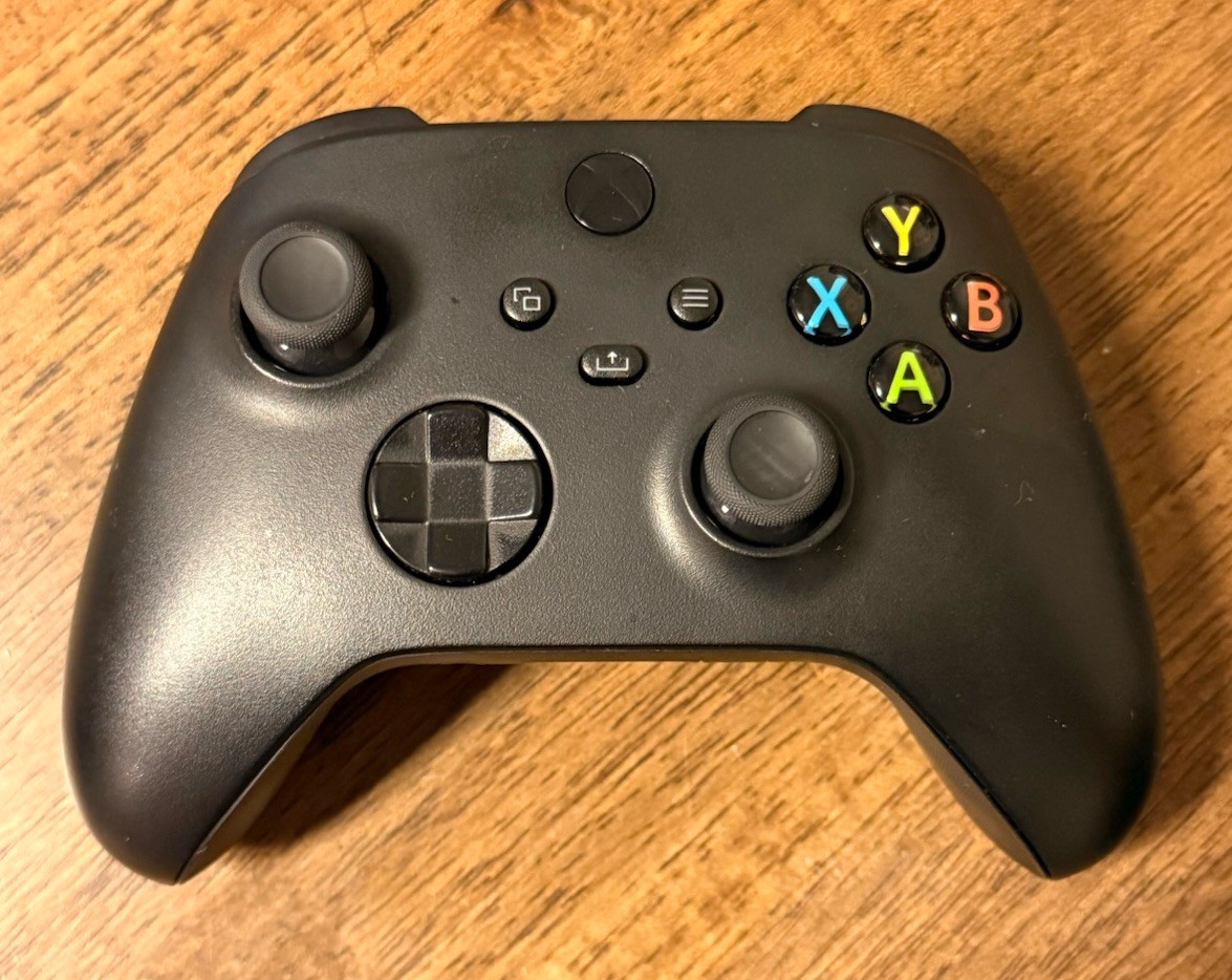 Xbox Series S 1 TB Black Console with Controller + Cords 1883 TESTED/WORKING