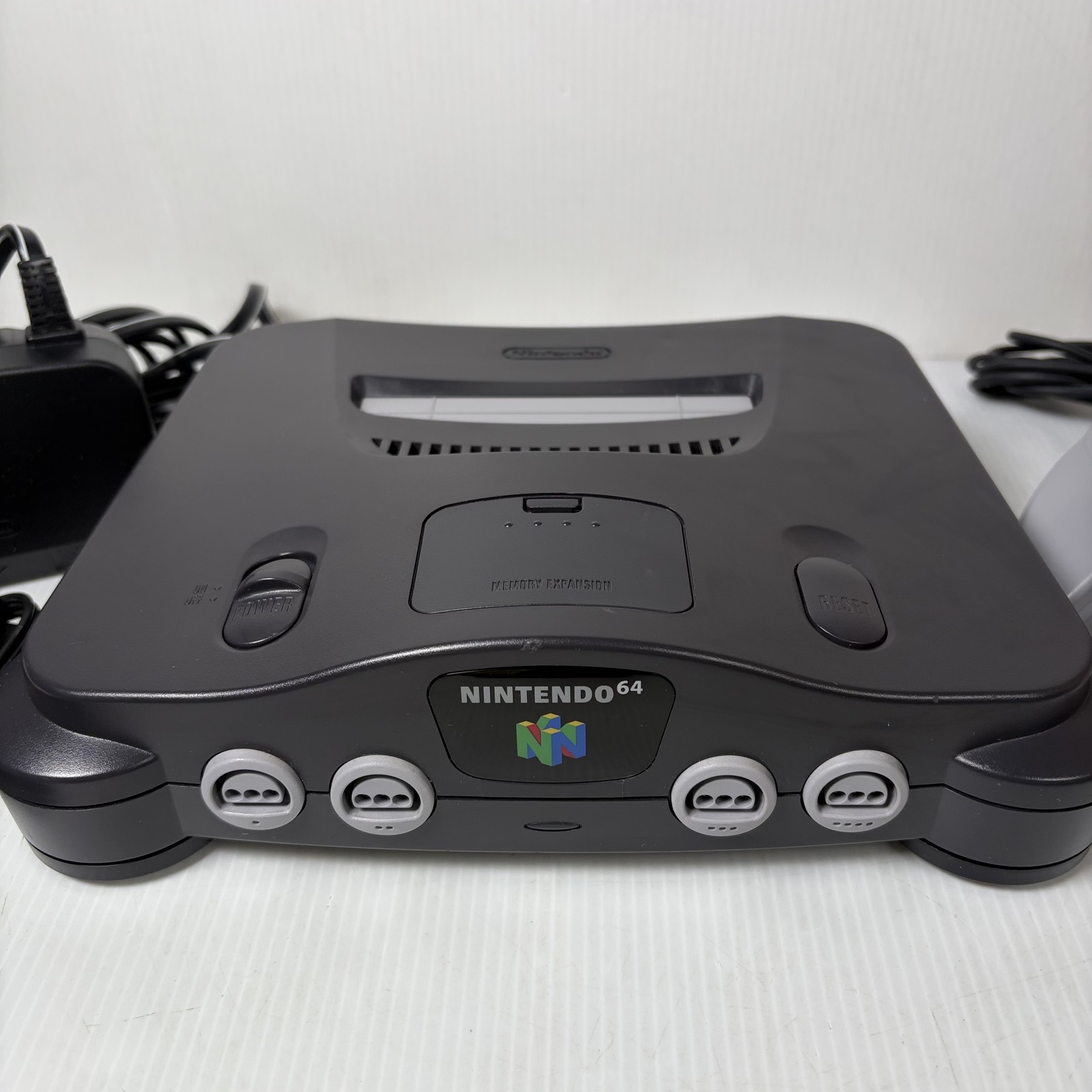 Nintendo 64 N64 Console System Gray NUS-001(USA) with OEM Controller & Cables