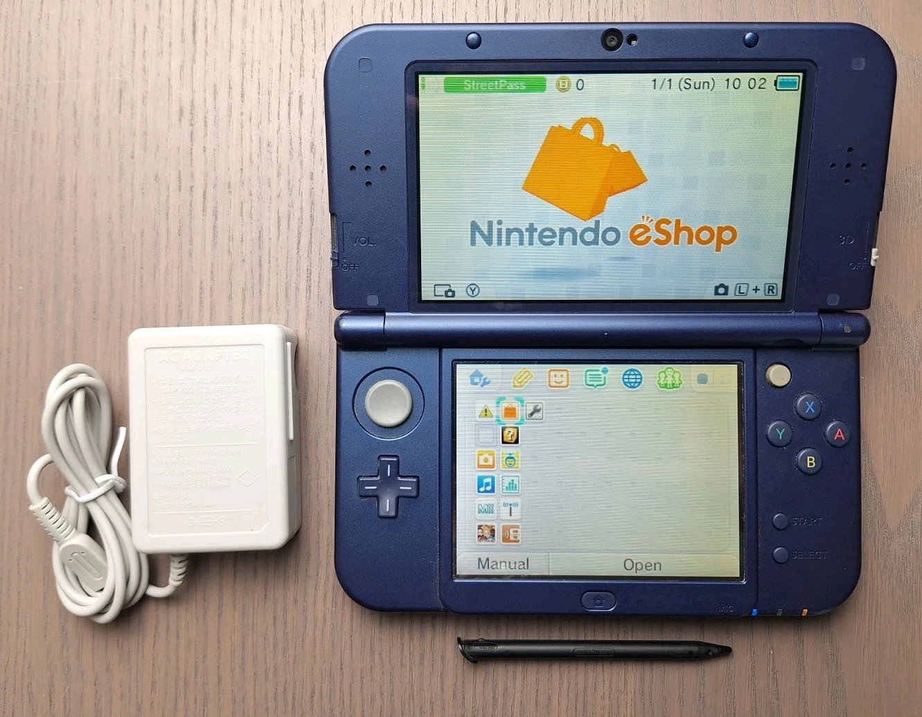 New Nintendo 3DS XL Metallic Blue Charger + 32GB SD Card | Region Free TOP IPS