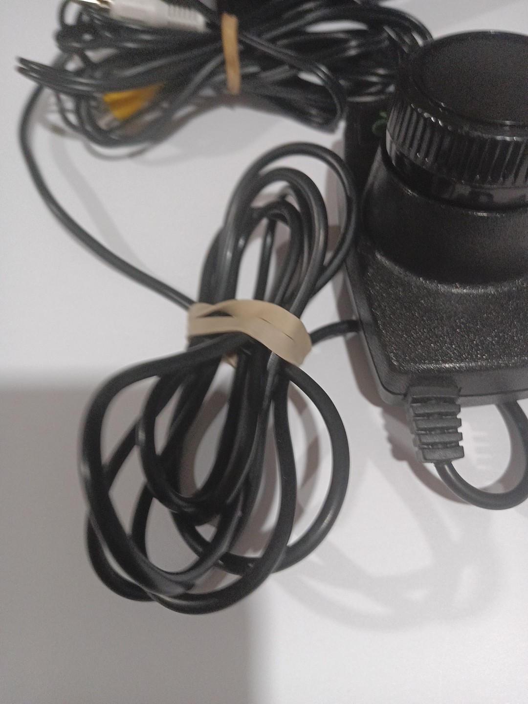 ATARI Paddle Plug n Play 13 In 1 TV Game 2 Player (Atari, 2004)