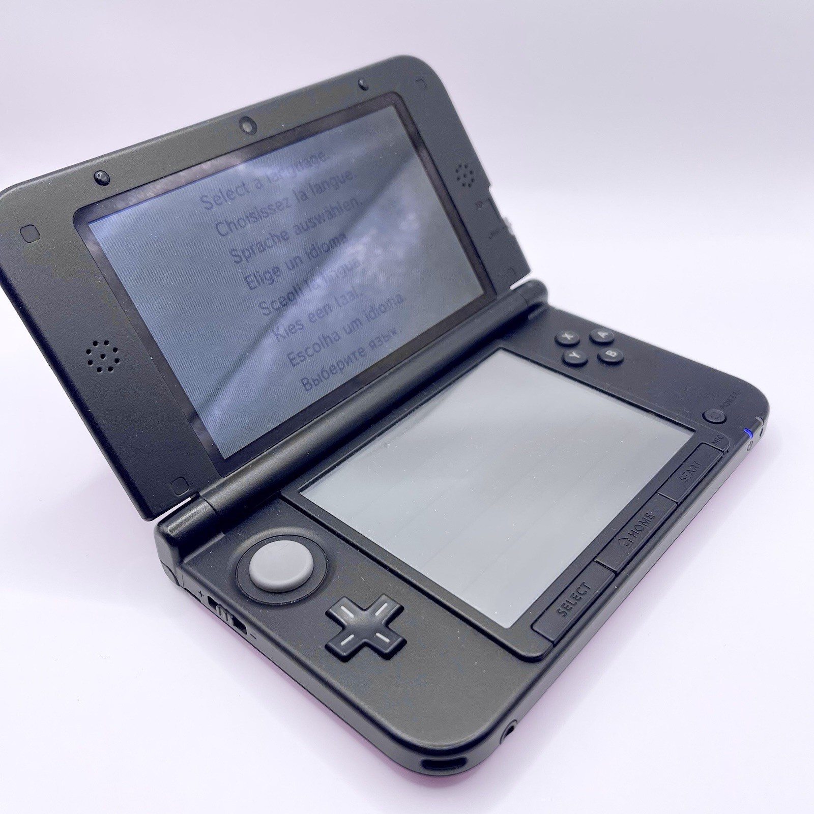 Nintendo 3ds XL Console Red + Charger & Stylus. Working AUS Region. Free Postage