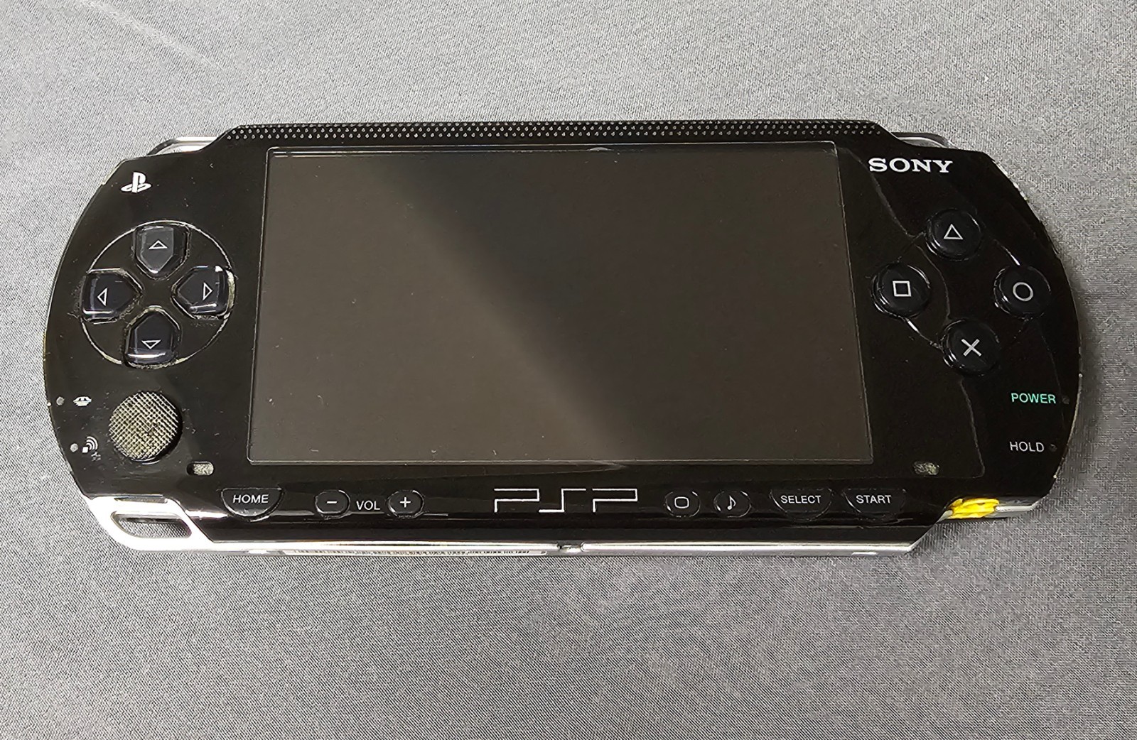Sony PSP 1001 k / 98500 Value Pack, 4GB MSD, 12 Movies, 2 Games bundle