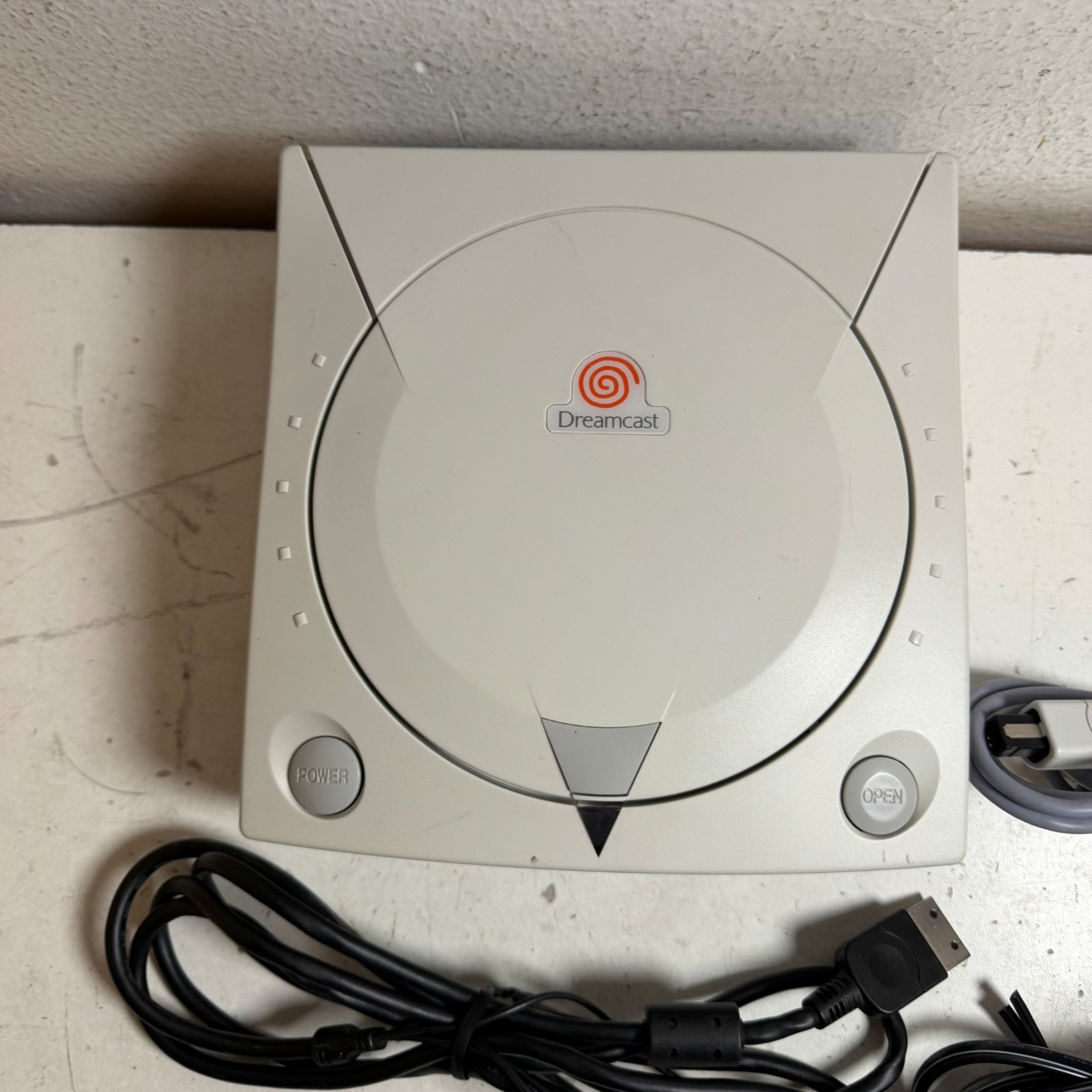 Sega Dreamcast HKT-3020 White Home Video Gaming Console With Controller