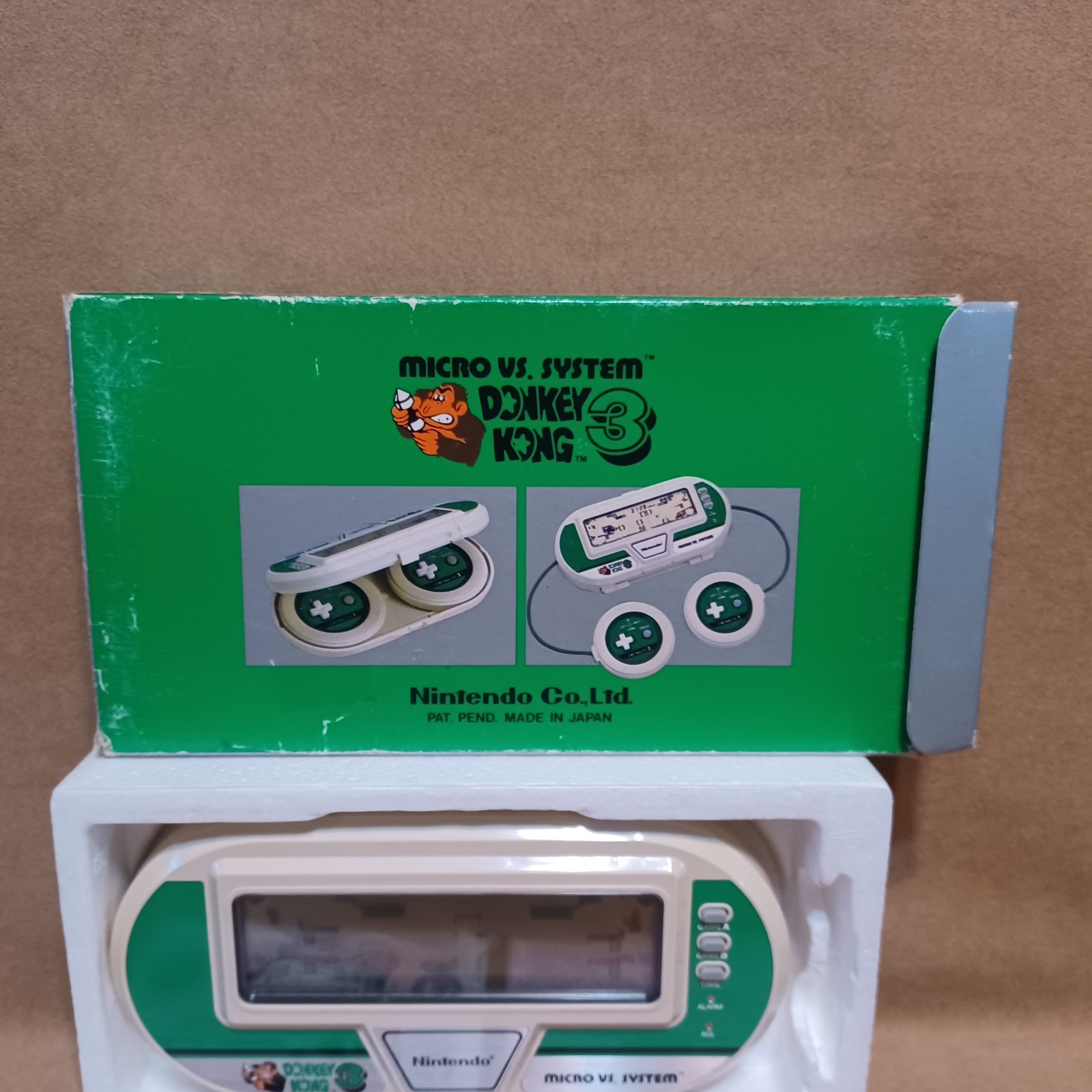 DONKEY KONG 3 Nintendo 1984 MICRO VS. SYSTEM Game & Watch Handheld Console