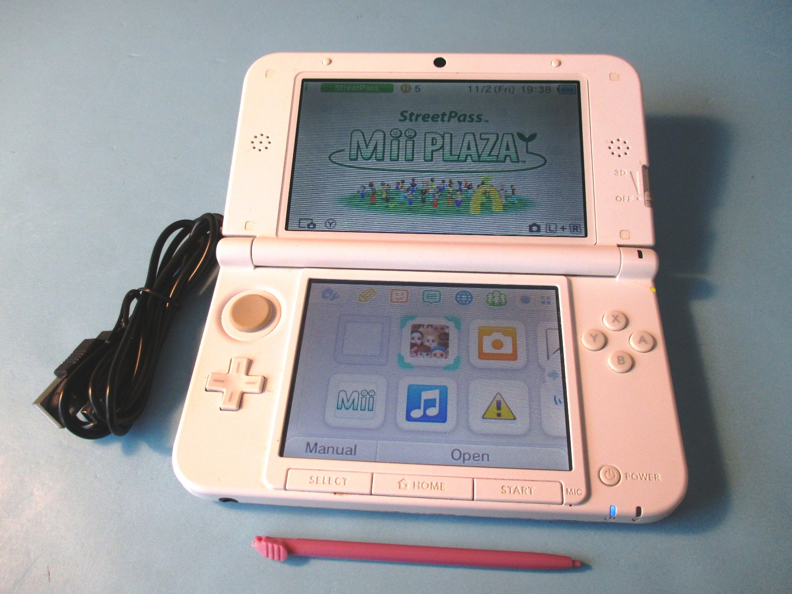 Nintendo 3DS XL White & Pink Handheld System w/Charger FREE Ship!