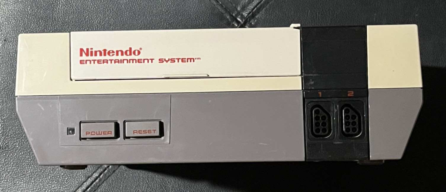 Nintendo NES Console with New 72 PIN Connector + 8 Games, Hookups & Controllers