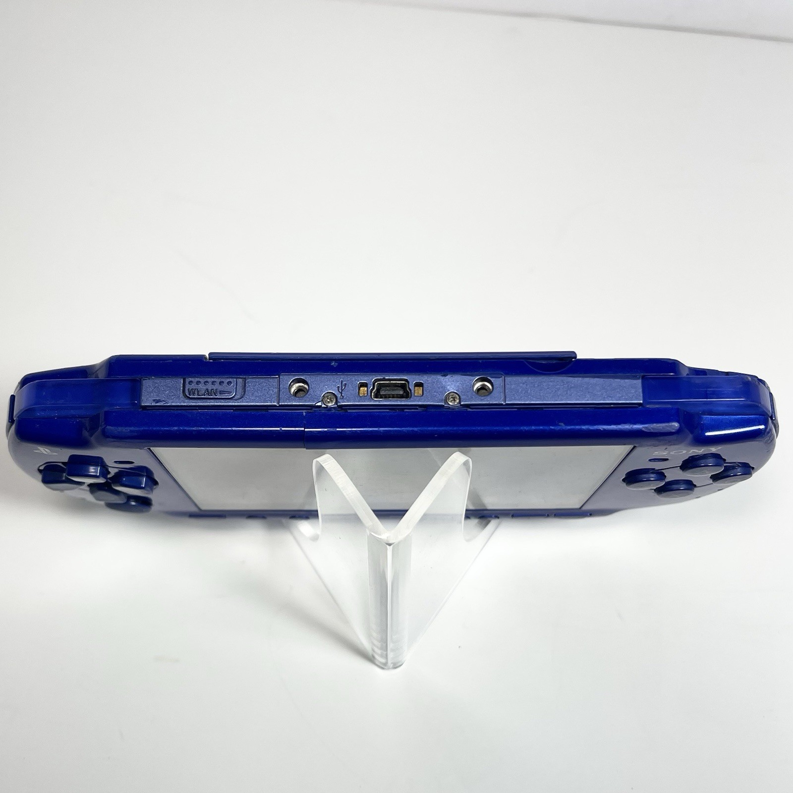 PSP-2001 Blue Playstation Portable Console FOR PARTS PSP 2000 (READ Doesnt Work)