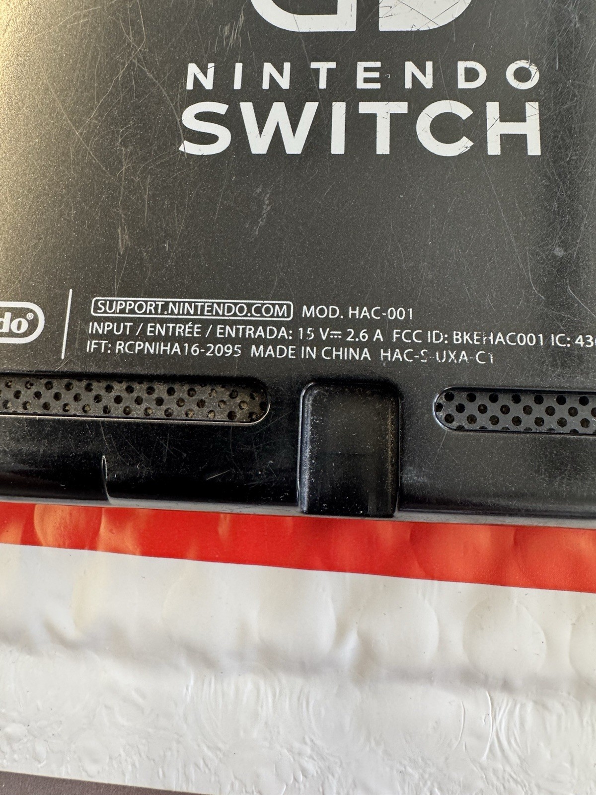 Nintendo Switch HAC-001 32GB Console Only Black For Parts Joy-Con Not Connecting
