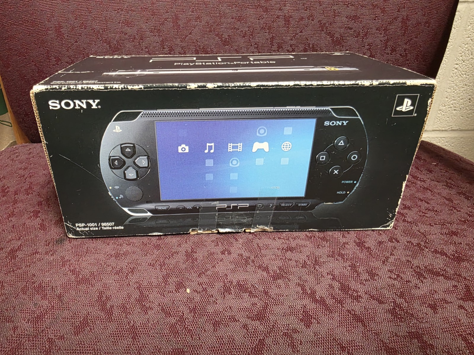 Sony PlayStation Portable Rarely Used Black (PSP-1001K) Complete W/Inserts