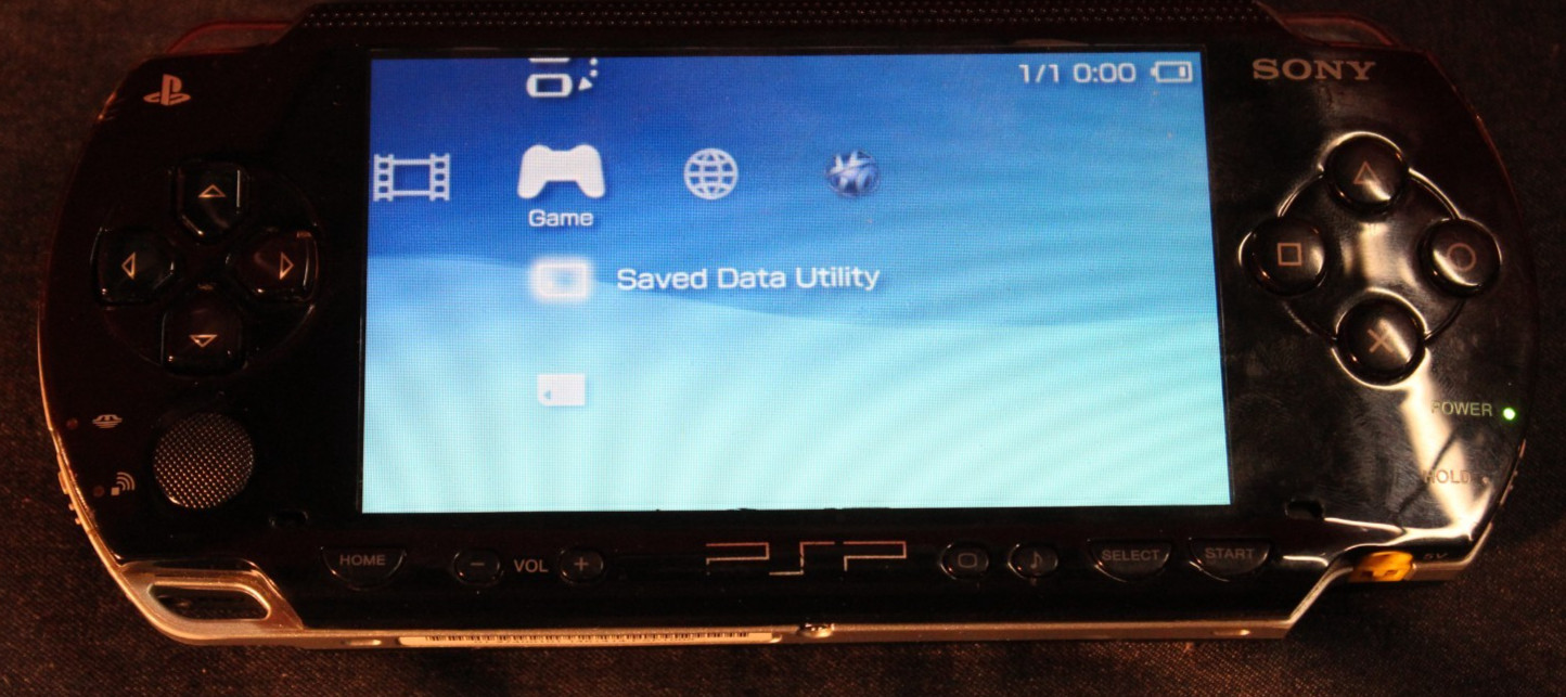 Sony PSP 1000 Black Handheld Console System 32MB Card Bad Disc Drive AO4074398