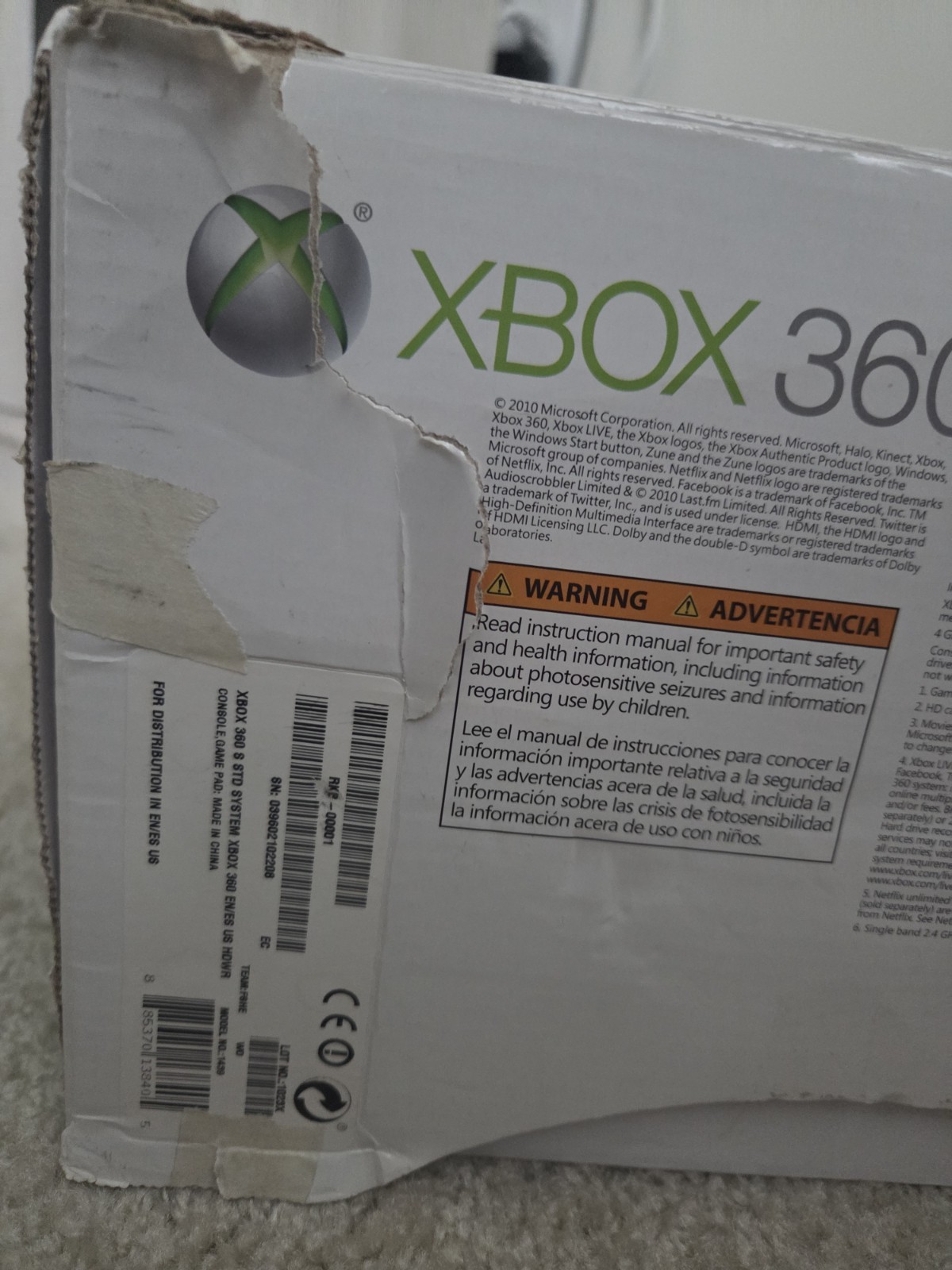 Microsoft Xbox 360 S 4GB Black Original Box Smooth Disc Inserts
