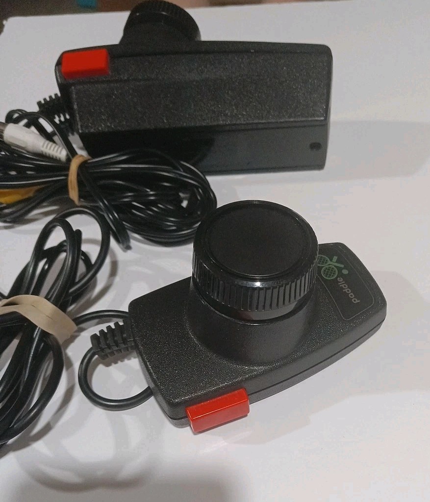 ATARI Paddle Plug n Play 13 In 1 TV Game 2 Player (Atari, 2004)