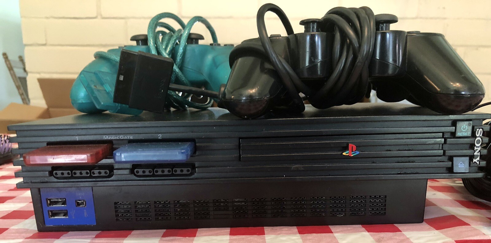 SONY Playstation 2 PS2 Console Video Game System + 3 Controllers 2 Memory Cards