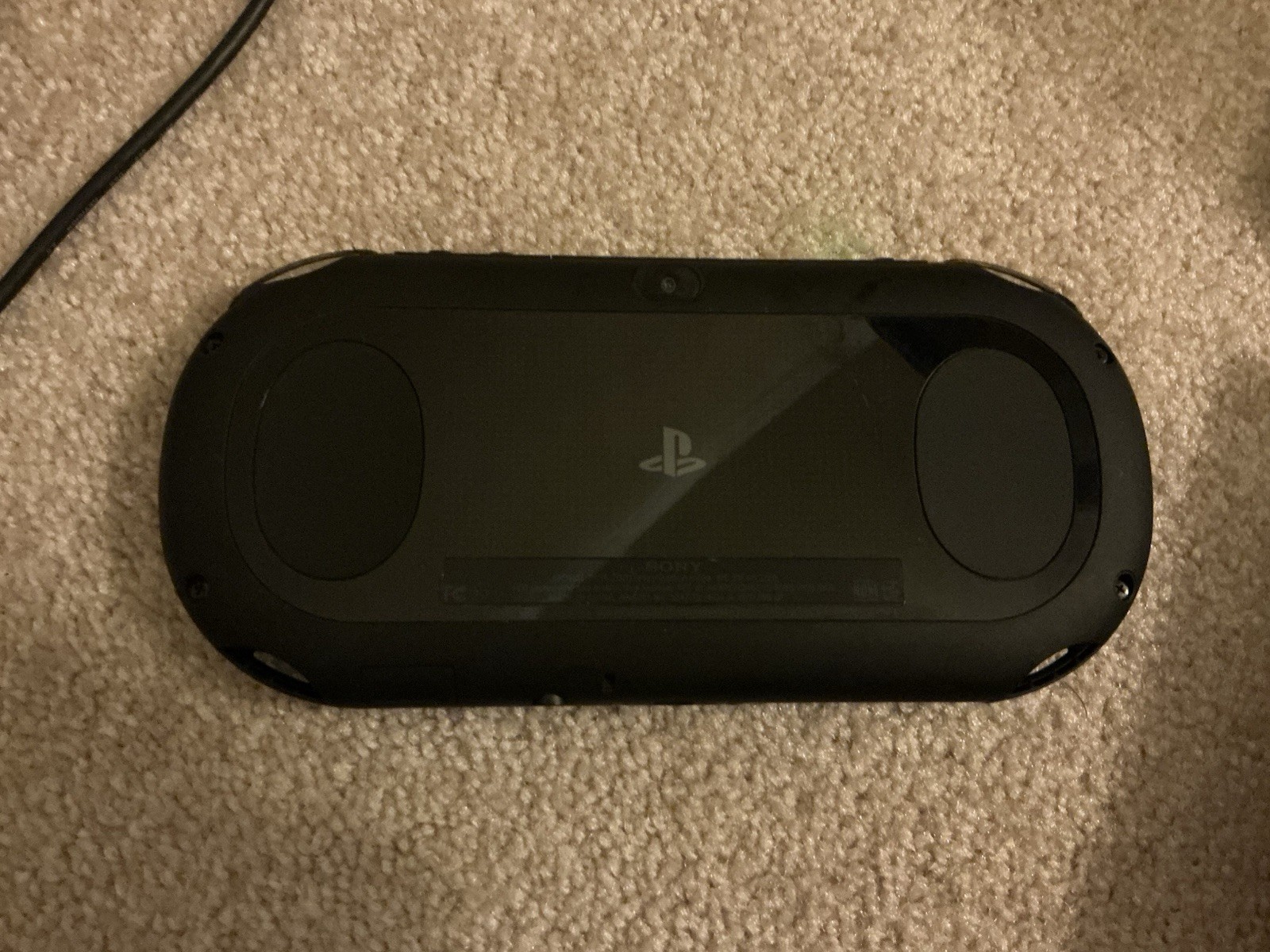PS Vita PCH-1001 Black Game Console with Charger Case Borderlands 2 P4G 8 gb