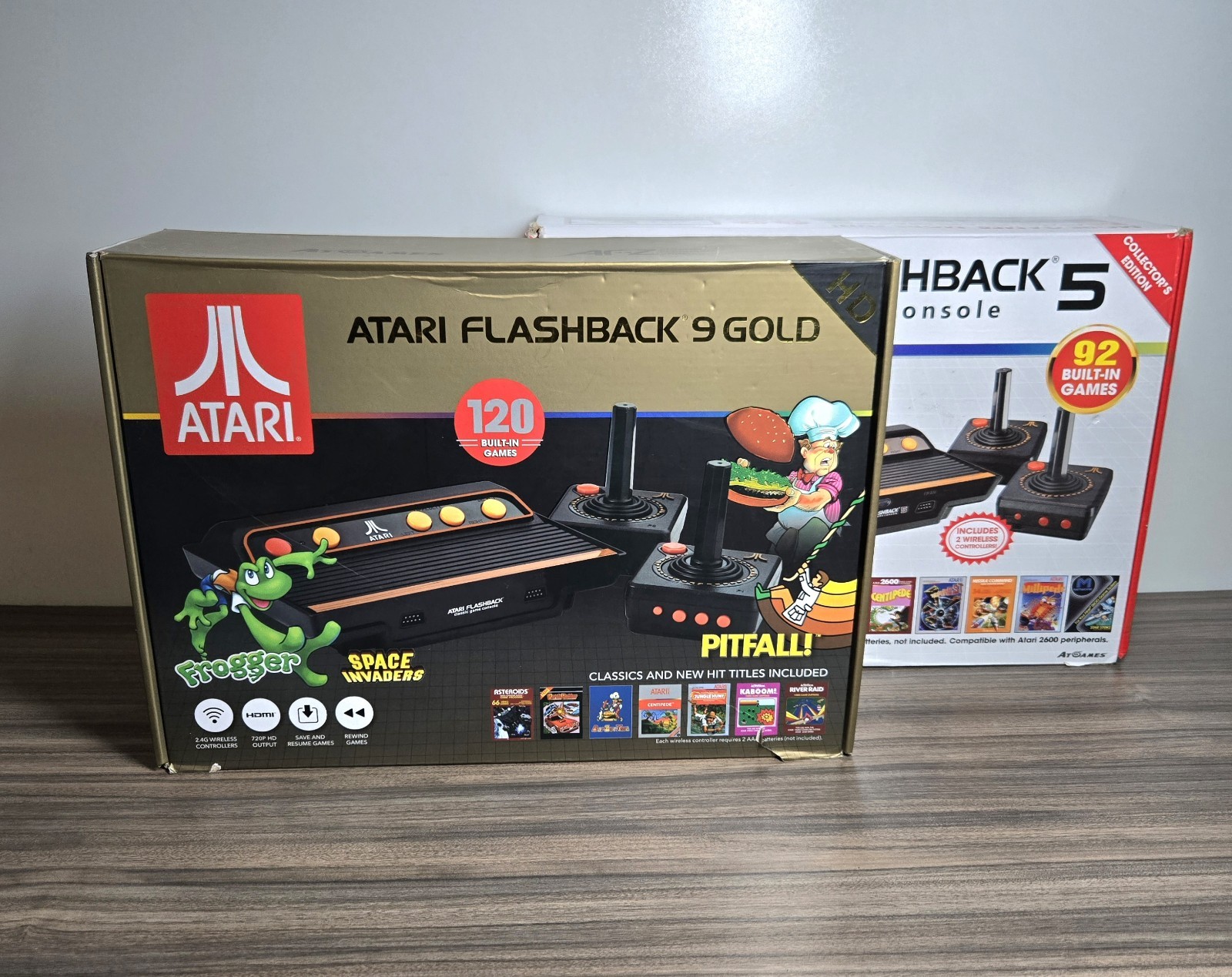 Atari Flashback 9 Gold Console with 120 Built-in Games + Flashback 5 (Read)