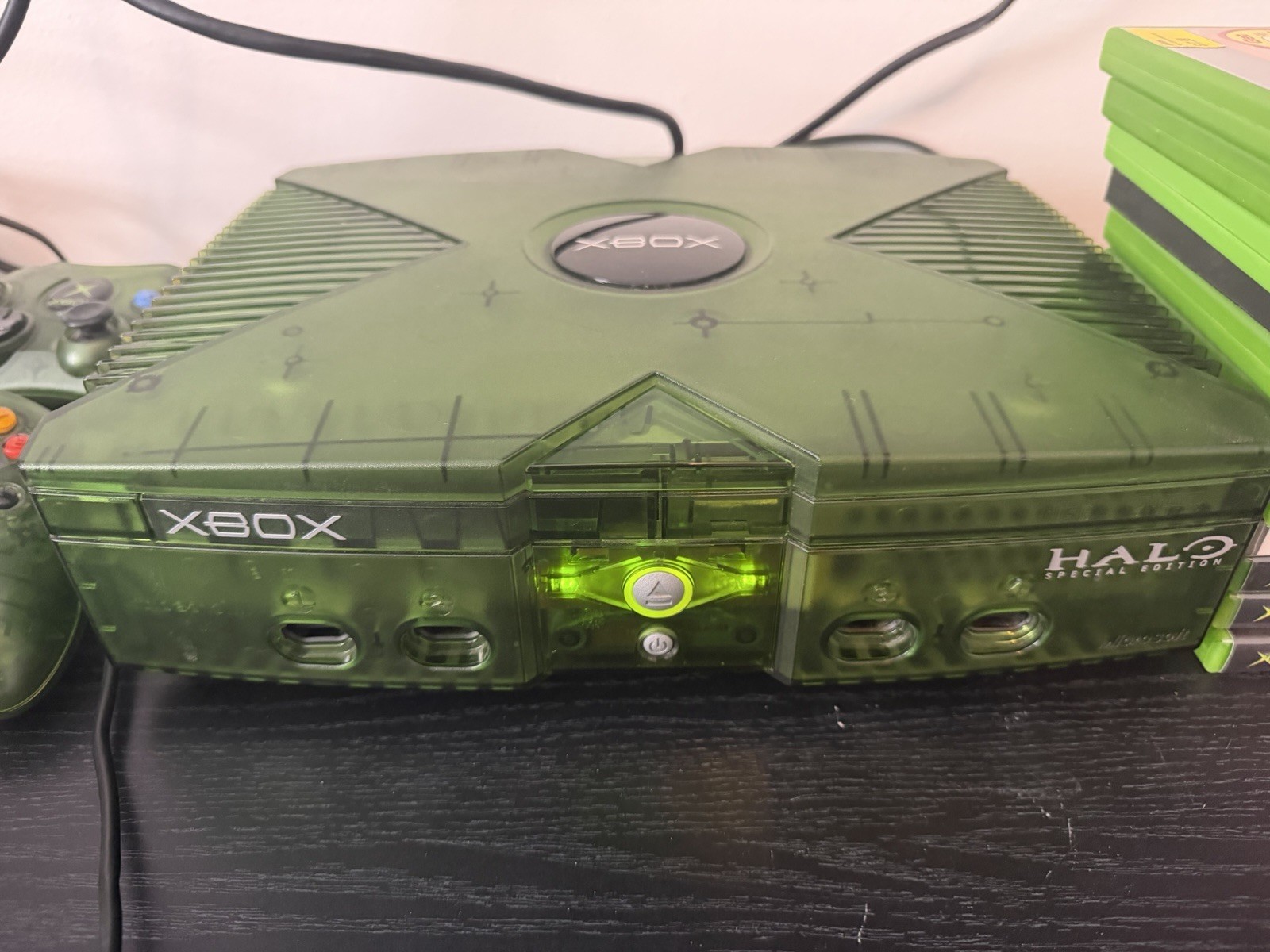 ⁠Xbox HALO Green Console Bundle – 8 Controllers 21 Games -Tested Limited Edition