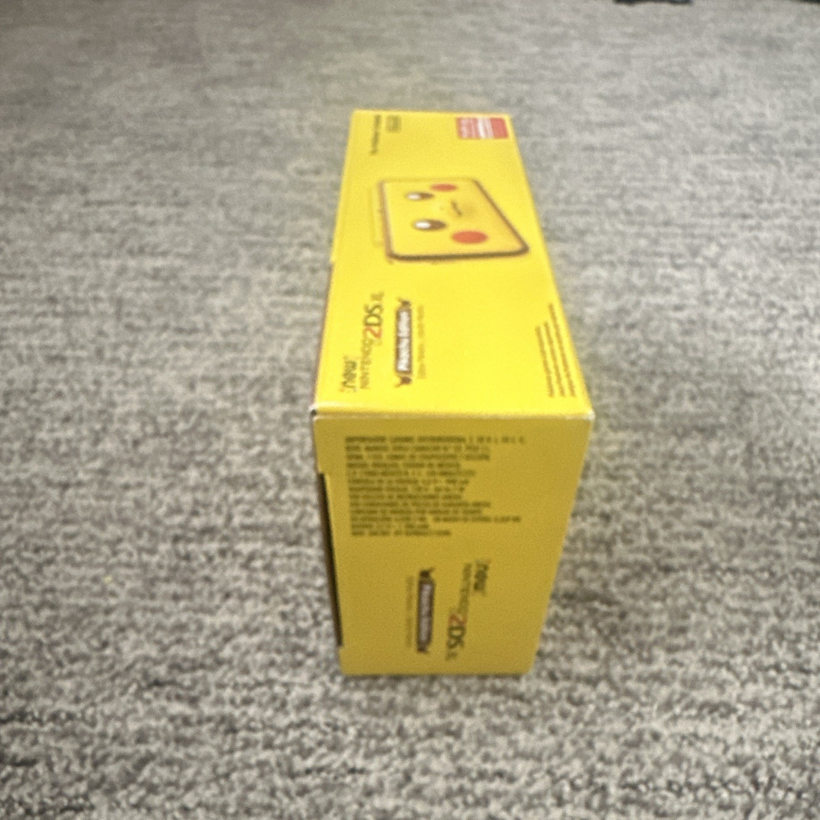 Nintendo New 2DS XL Pikachu Edition Yellow Handheld Console w/ Box 4GB