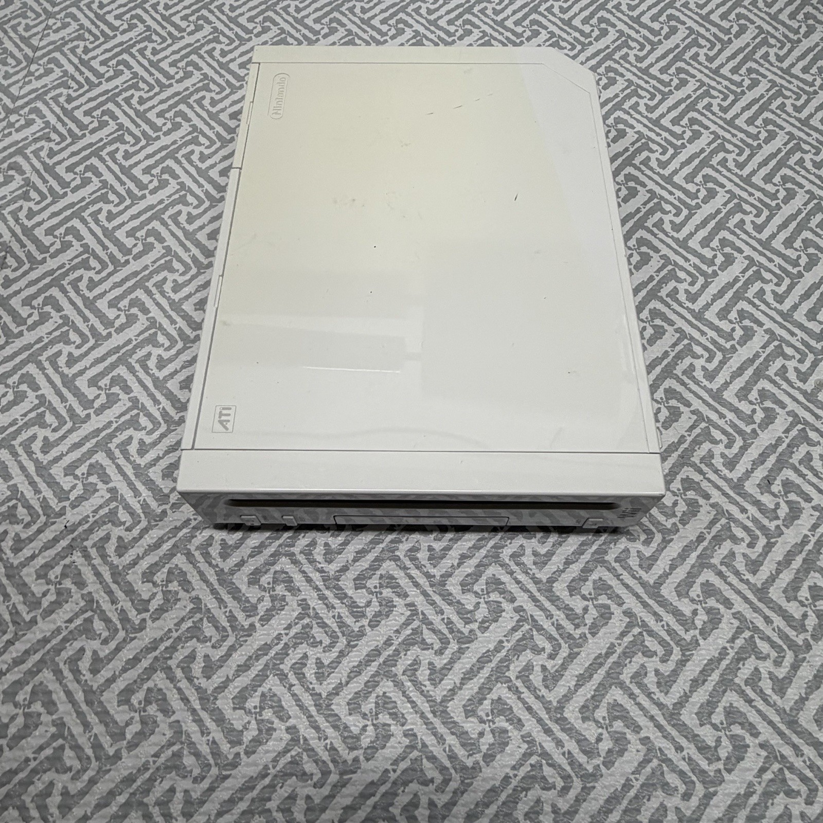 Nintendo Wii RVL-001 512 MB Home Console – White For Parts Or Repairs AS IS!!