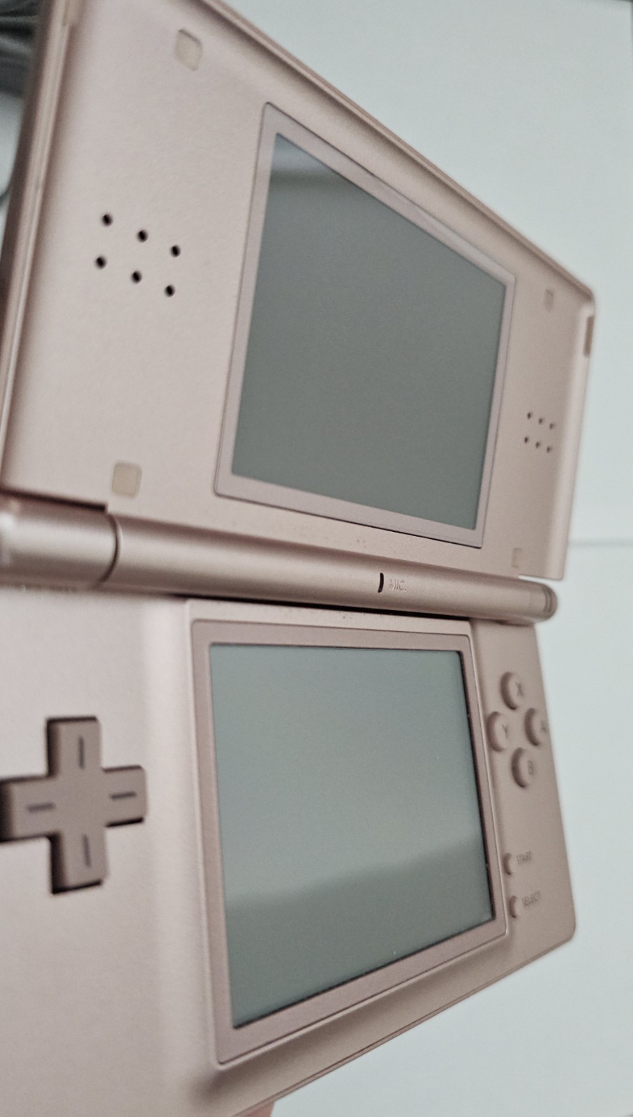 Nintendo DS Lite Nintendogs Console Metallic Rose with charger and extras