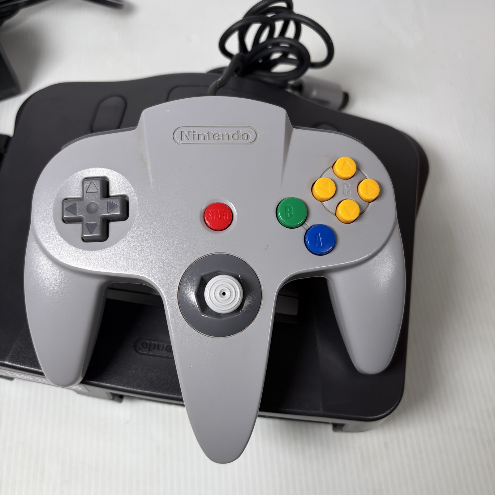 Nintendo 64 N64 Console System Gray NUS-001(USA) with OEM Controller & Cables