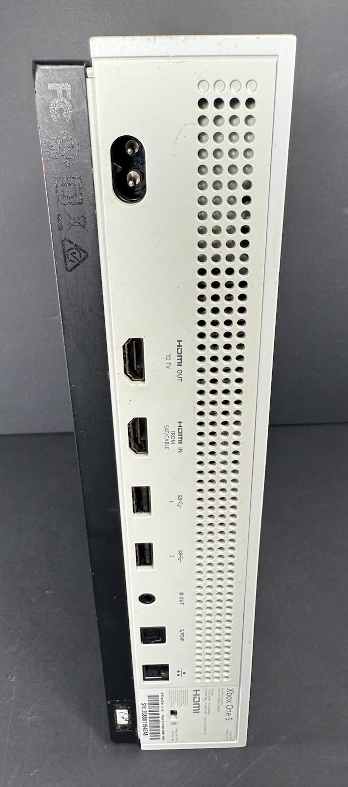 Microsoft Xbox One S Console 1TB Model 1681 + Controller + Cables – Working
