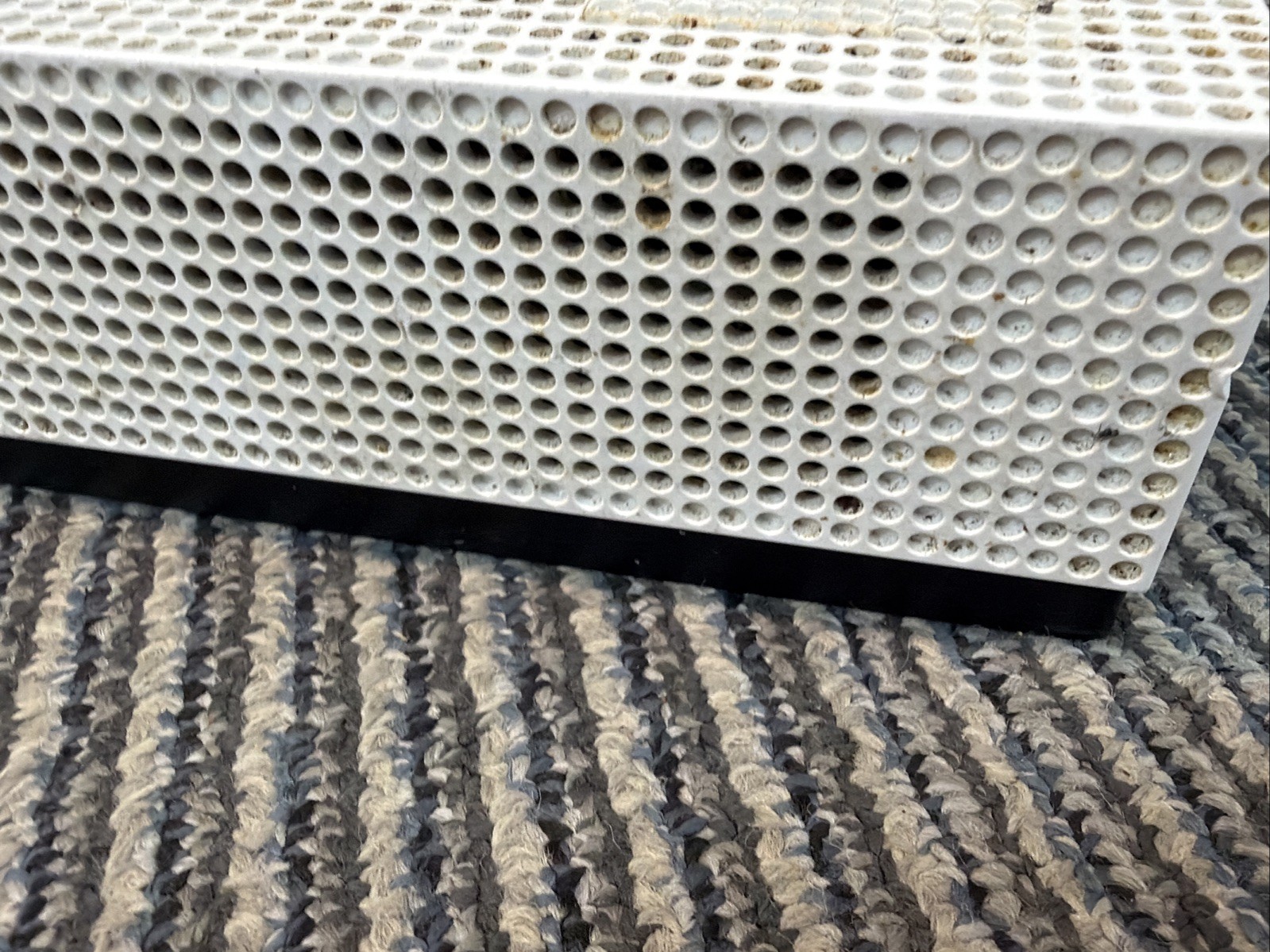 Microsoft Xbox One S 1681 White System Console Only For Parts or Repair