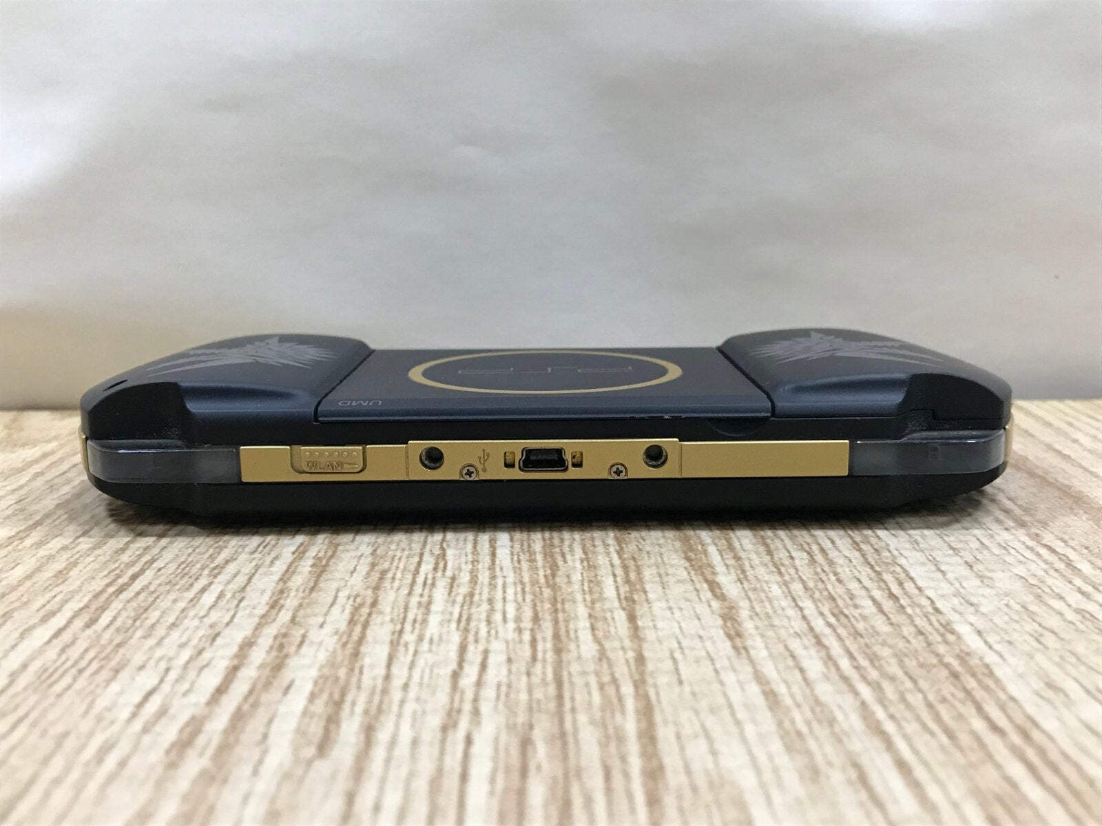 PSP-3000 MONSTER HUNTER 3RD Ver. Console Japan – With Defects GE1735