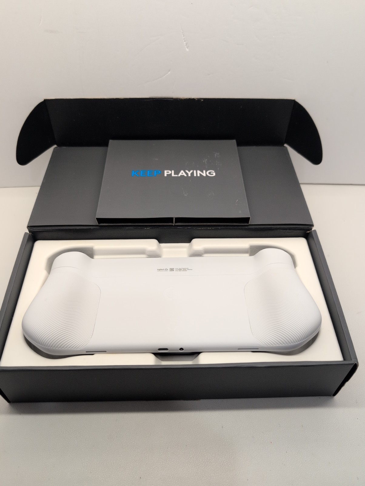 Logitech G Cloud 7-Inch Handheld Portable Gaming Console – As Is Read desc.