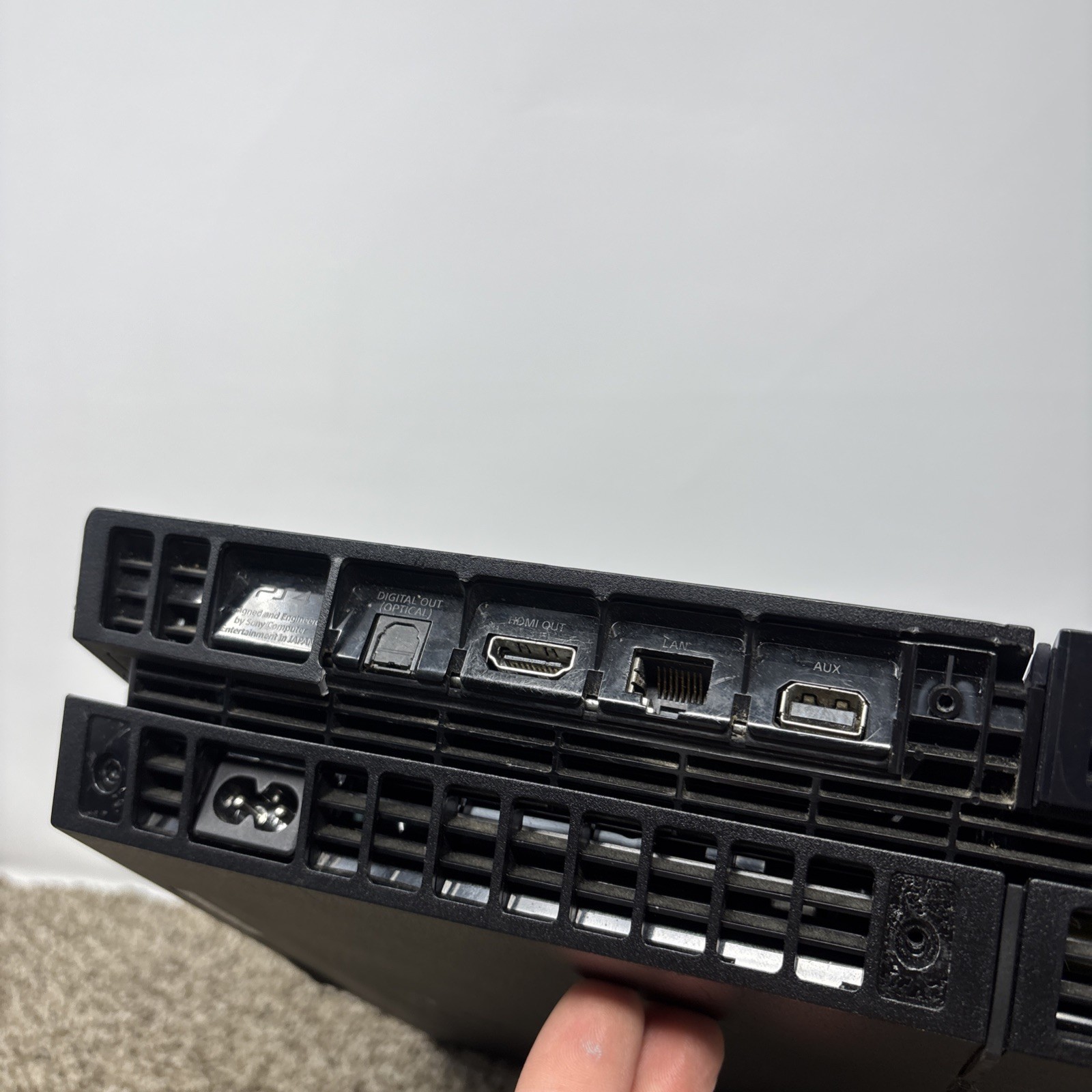 Sony PlayStation 4 CUH-1001A 500GB PS4 Black Console Only – For Parts or Repair