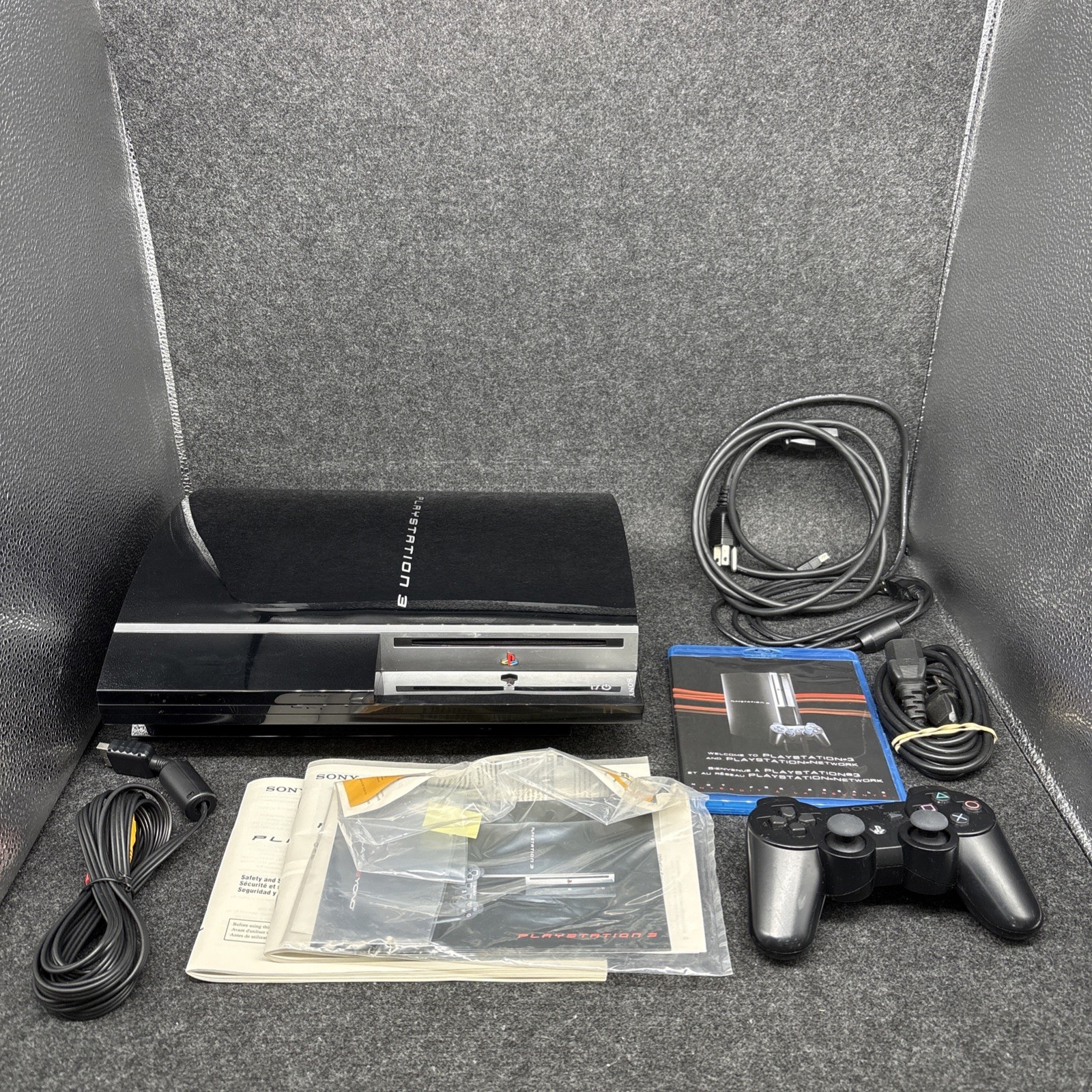 PlayStation 3 Spider-Man 3 Edition 40GB Piano Black Console – CIB Good Condition