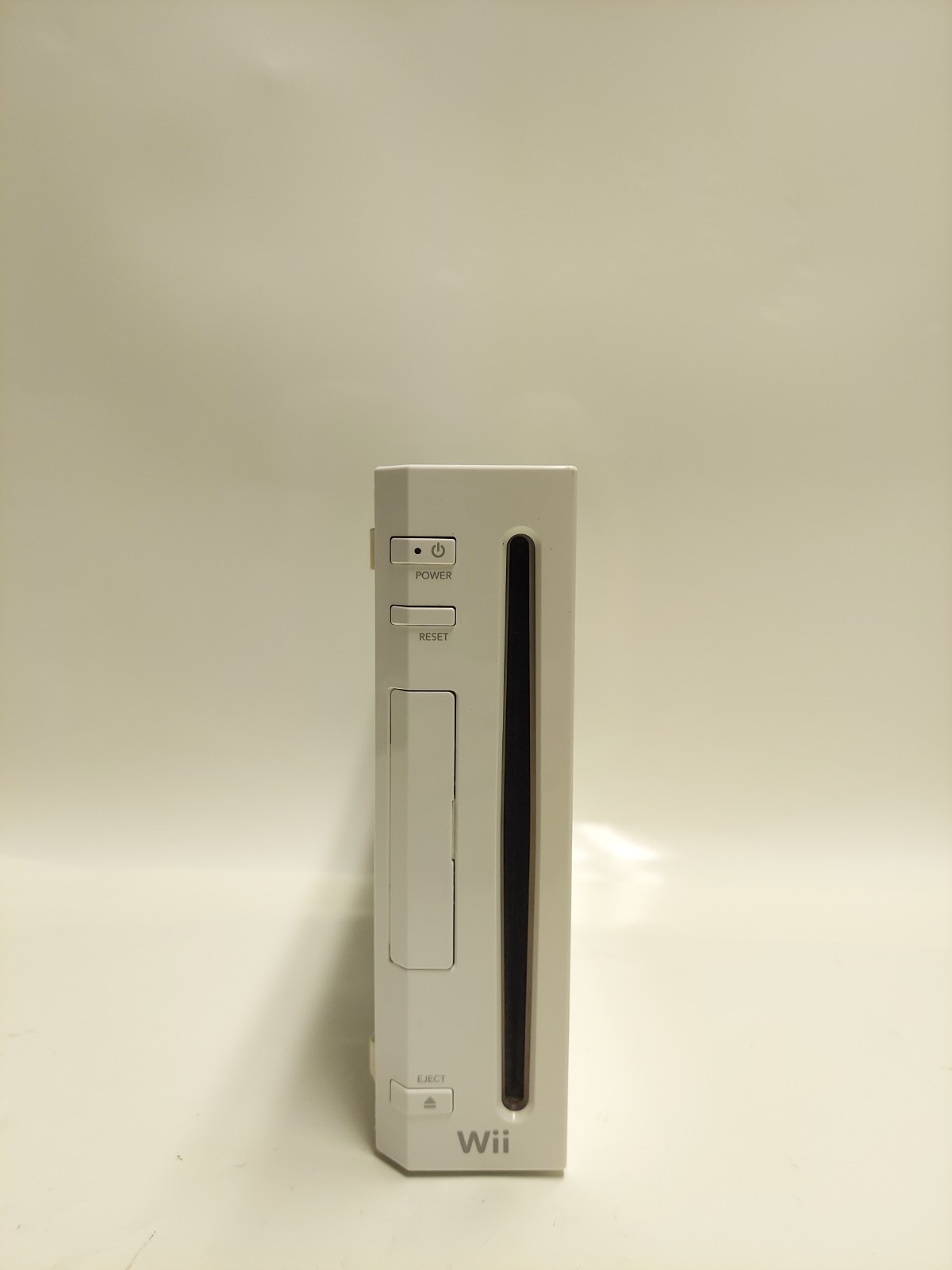 Nintendo Wii Console Bundle w/ Wii Play, Controller, & Cords TESTED