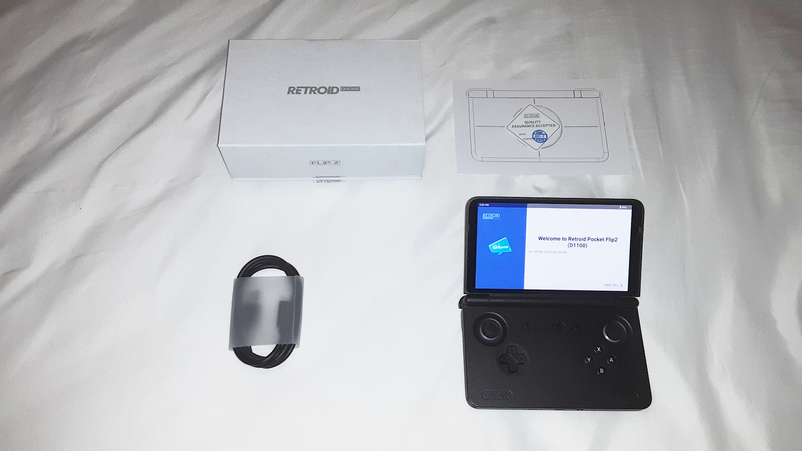 Retroid Pocket Flip 2 Handheld D1100 / Black – Android 13 – Open Box Complete!