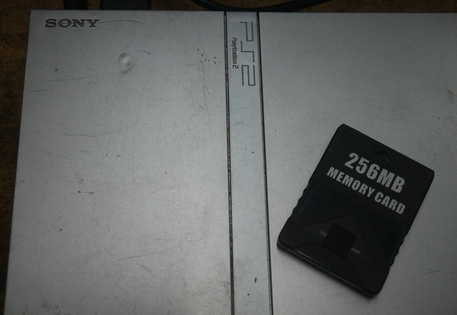 Sony PlayStation 2 PS2 Slim Silver SCPH-77001 , Controller, 256 MB Memory Card