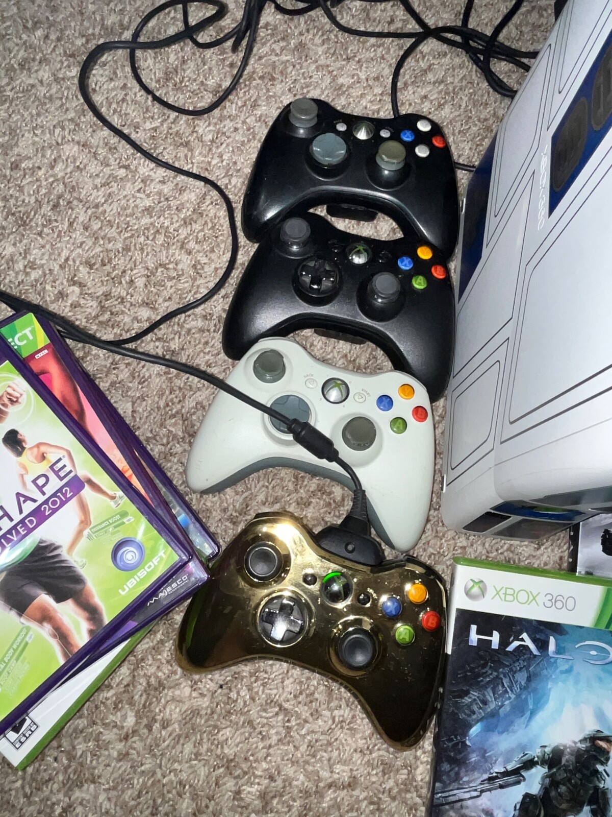 Microsoft Xbox 360 320GB Kinect Star Wars Limited Edition with 4 controllers