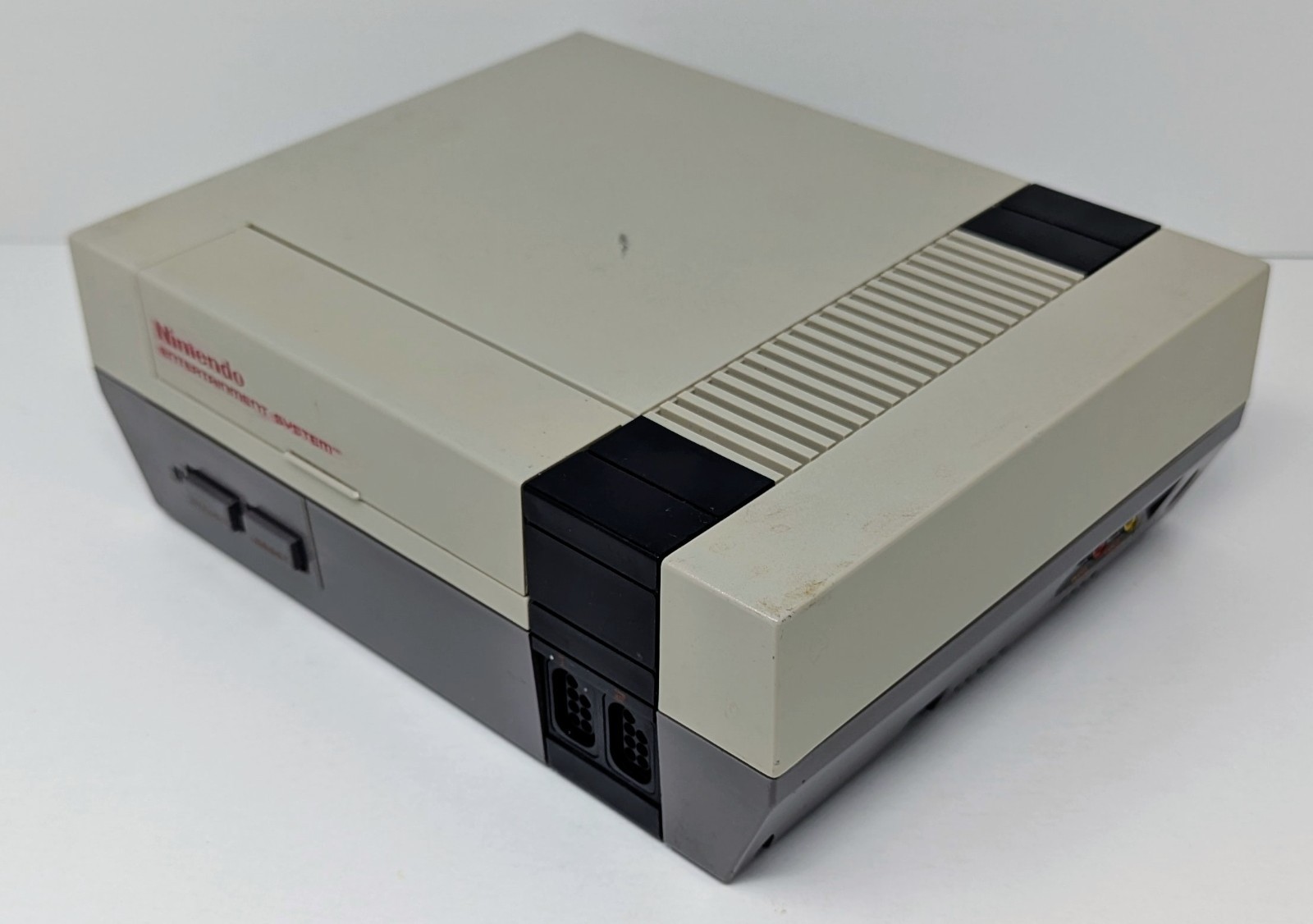 Nintendo NES Console Bundle w/ Super Mario/Duck Hunt – Tested & Working!