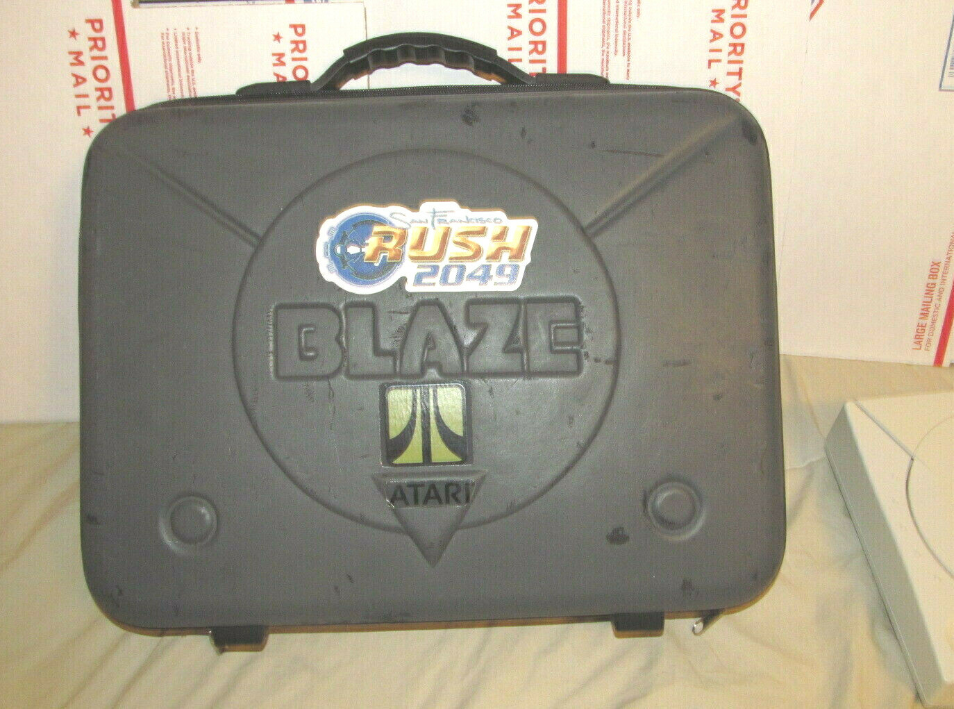 Sega Dreamcast Console System 11 Game Bundle Lot w/ RaRe Blaze Case Rev 0 Model