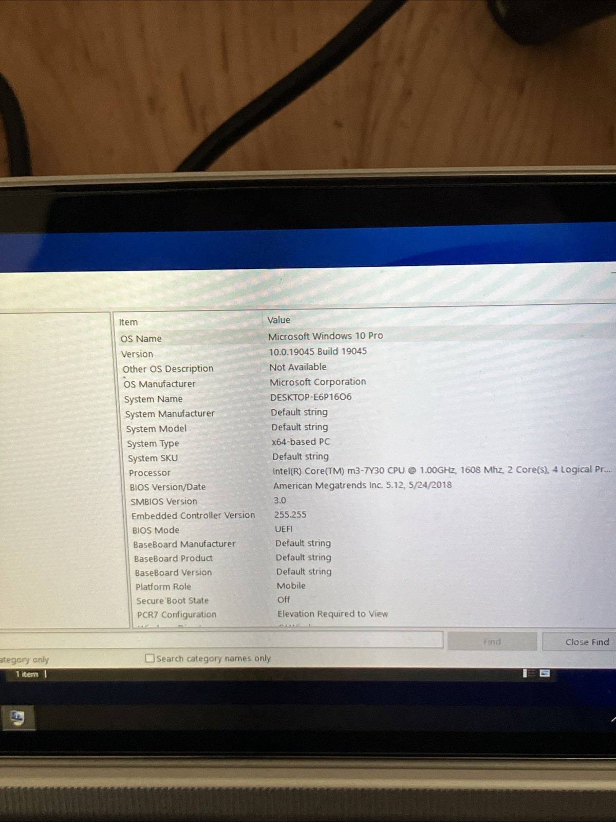 GPD Win 2 1TB 8GB RAM Windows 10 Comes With Charger And Case