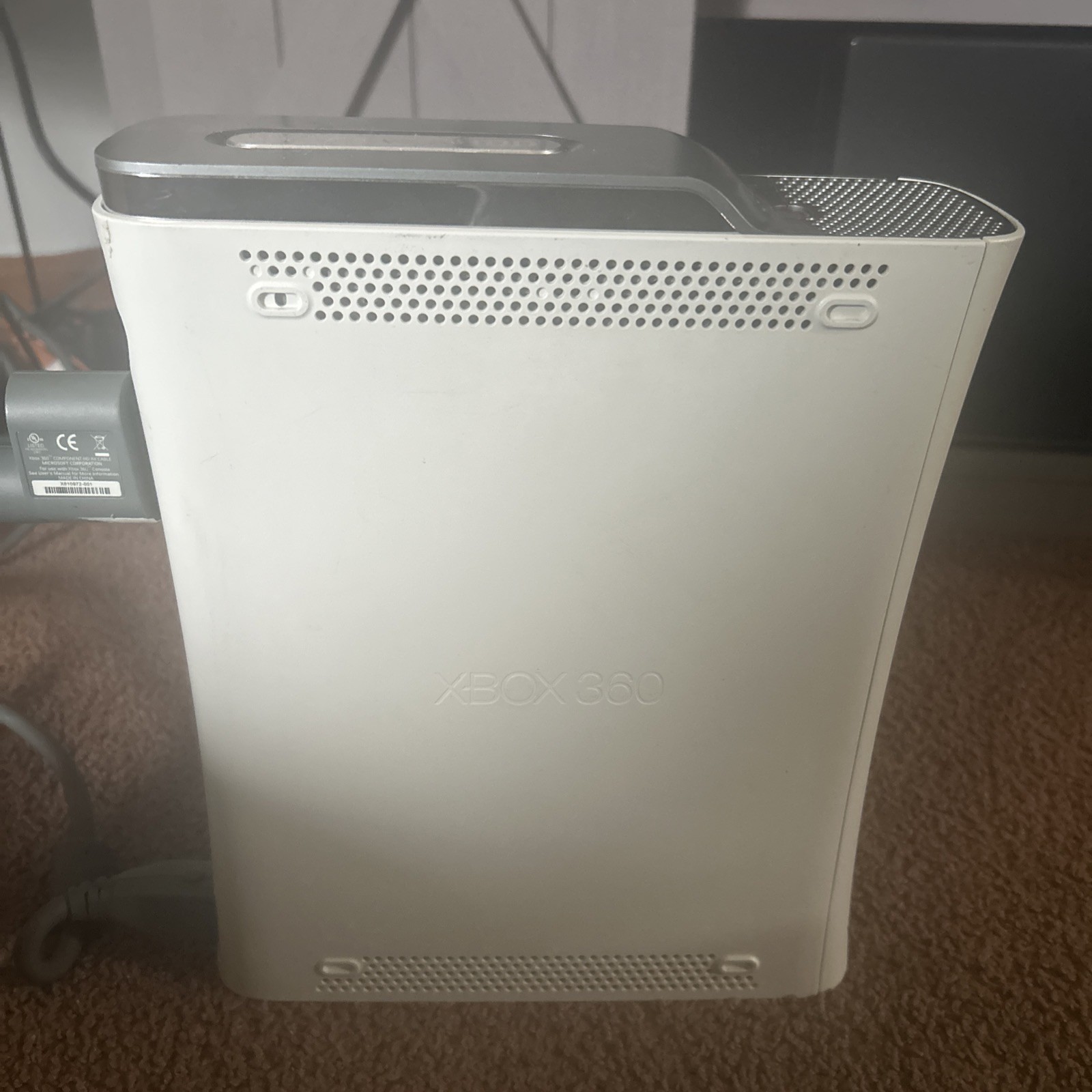 Tested / Working Xbox 360 Fat 20GB Console White: Controller, HDAV, Power Cable