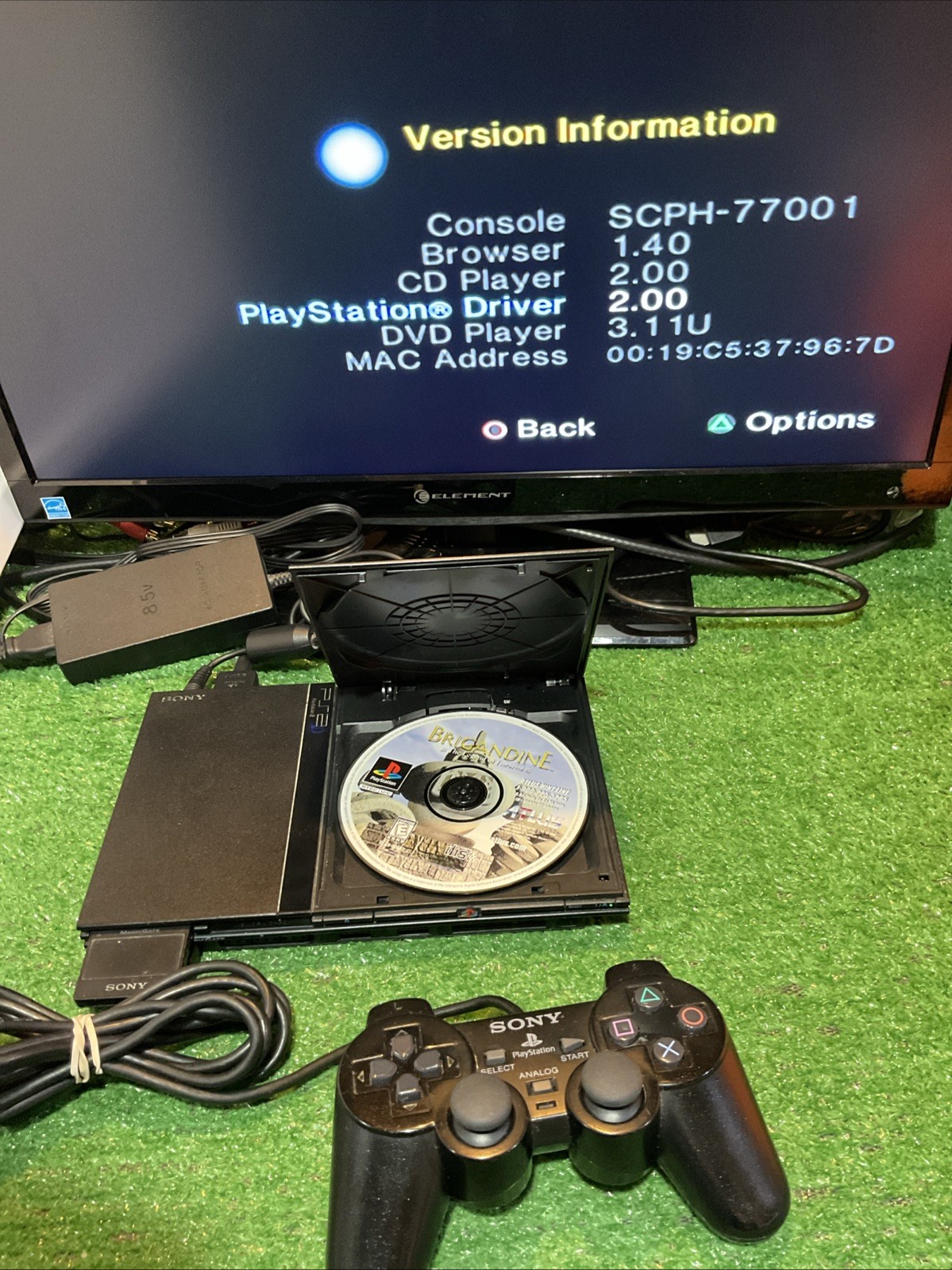 Sony PlayStation 2 Slim Console SCPH-77001 W/ Controller, Cables, 8MB Card, Game