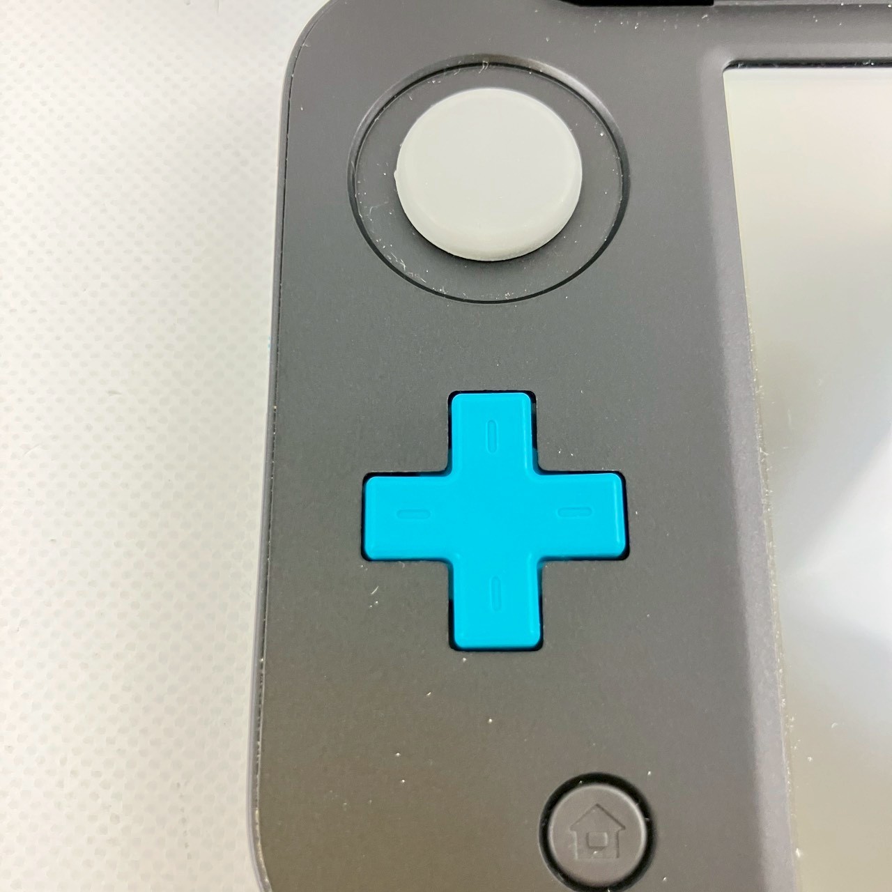 Nintendo new 2DS XL LL Turquoise x Black Console Boxed S Rank Japanese Only 18