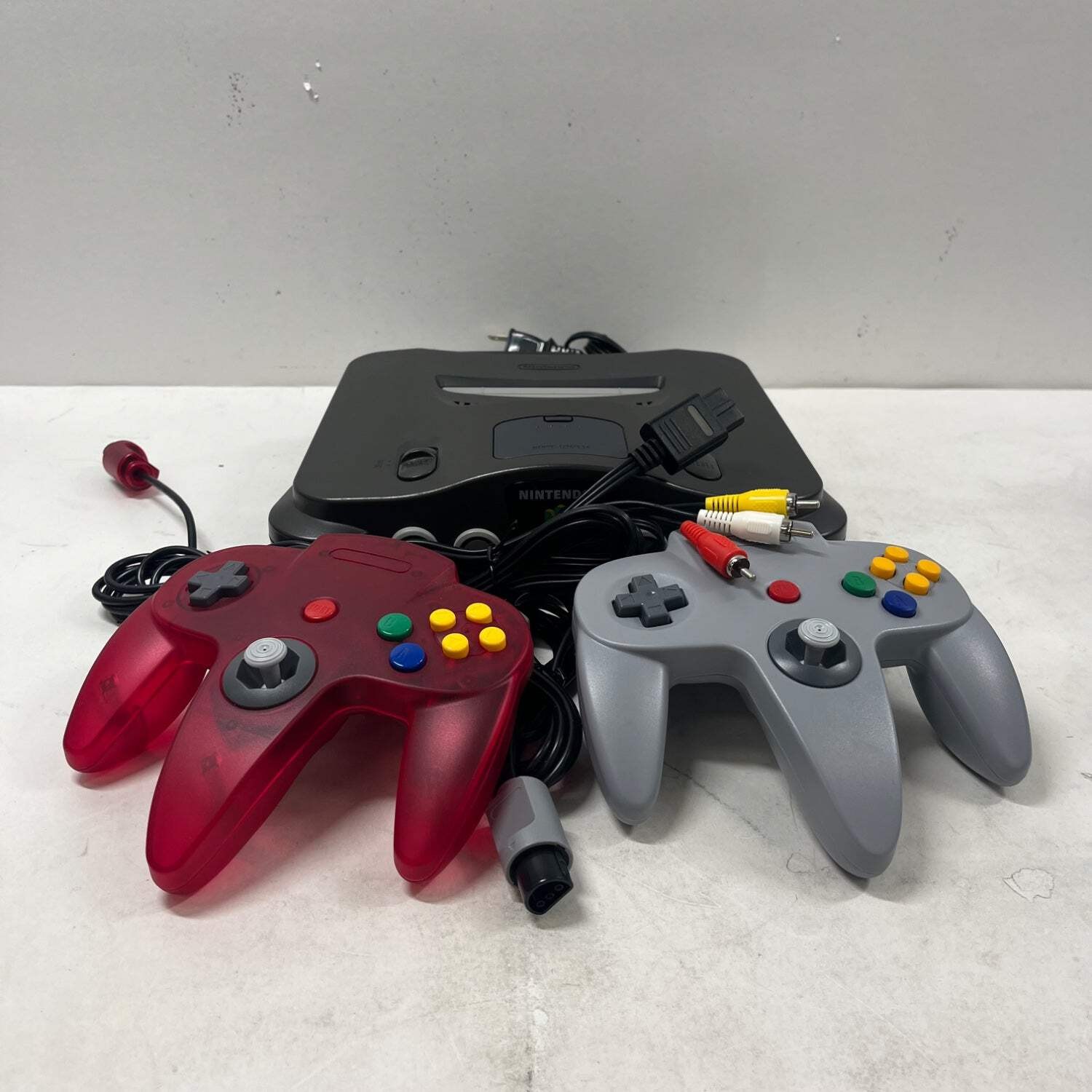 Nintendo 64 N64 Console Gaming System NUS-001 Gray