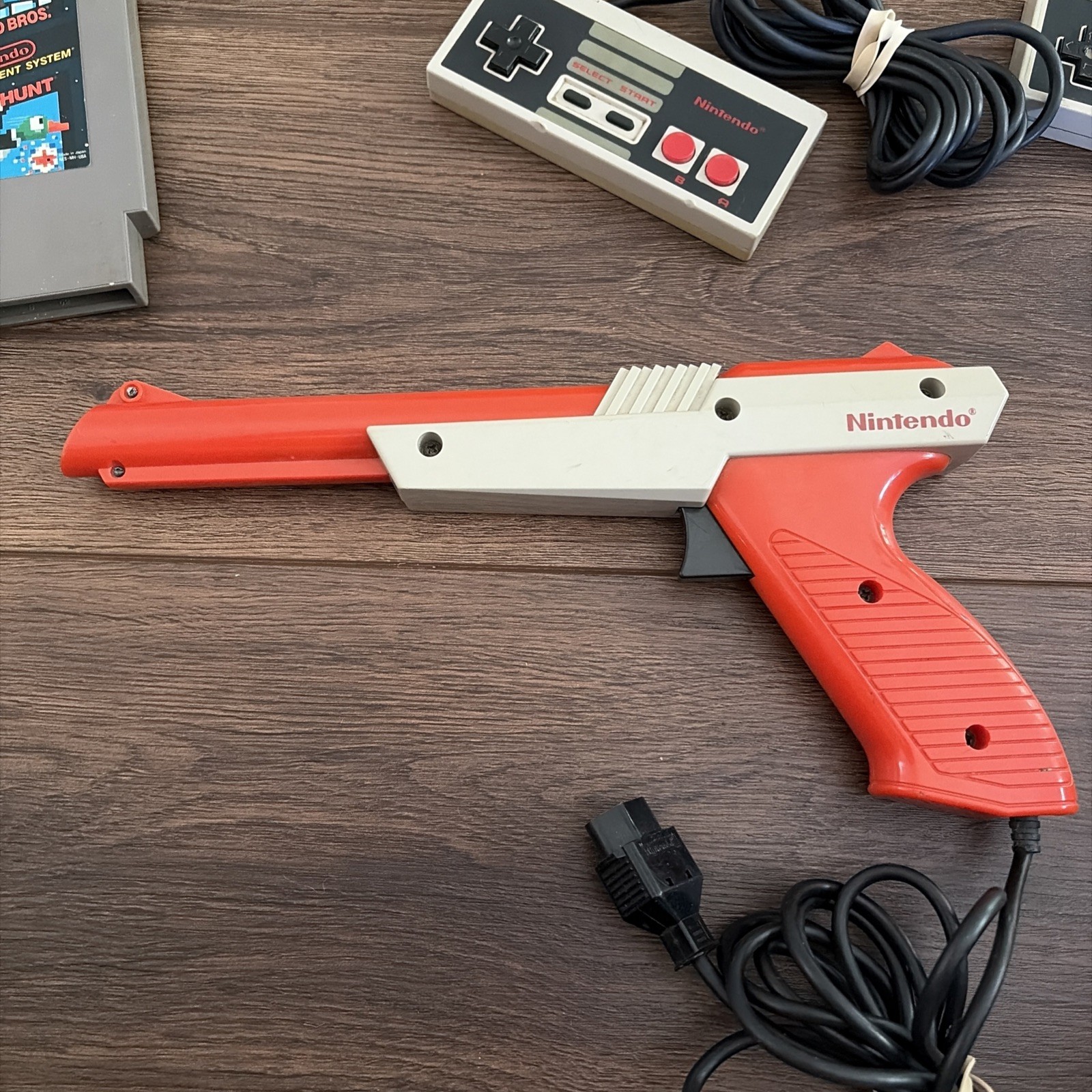 NES Nintendo Bundle Lot – Tested – Console, Controllers, Gun, Mario Duck Game