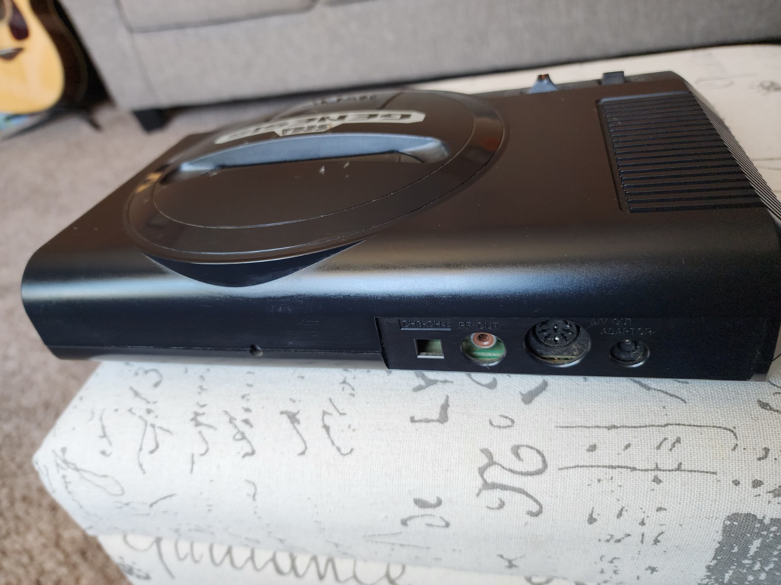 Sega Genesis Console model 1601 with two controllers and power supply