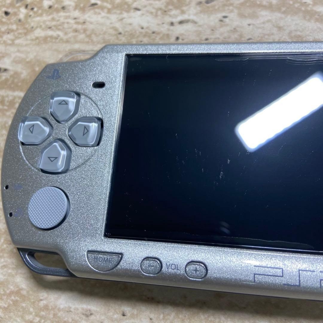 Sony PSP 2000 Ice Silver Boxed Near Mint Complete Tested Japan 6460