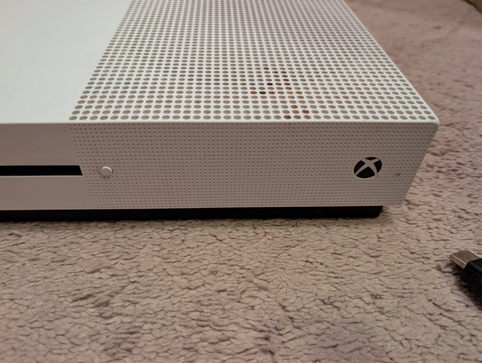 Microsoft Xbox One S 1TB White Console 1681 Bundle w/Controller, Cords Working